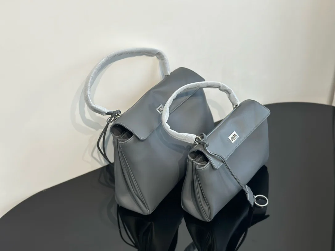 Сумки На Ремне Женские Balenciaga 539985