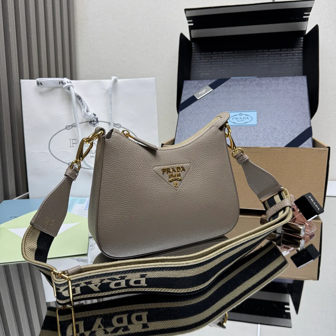 Сумки На Ремне Женские Prada 340387