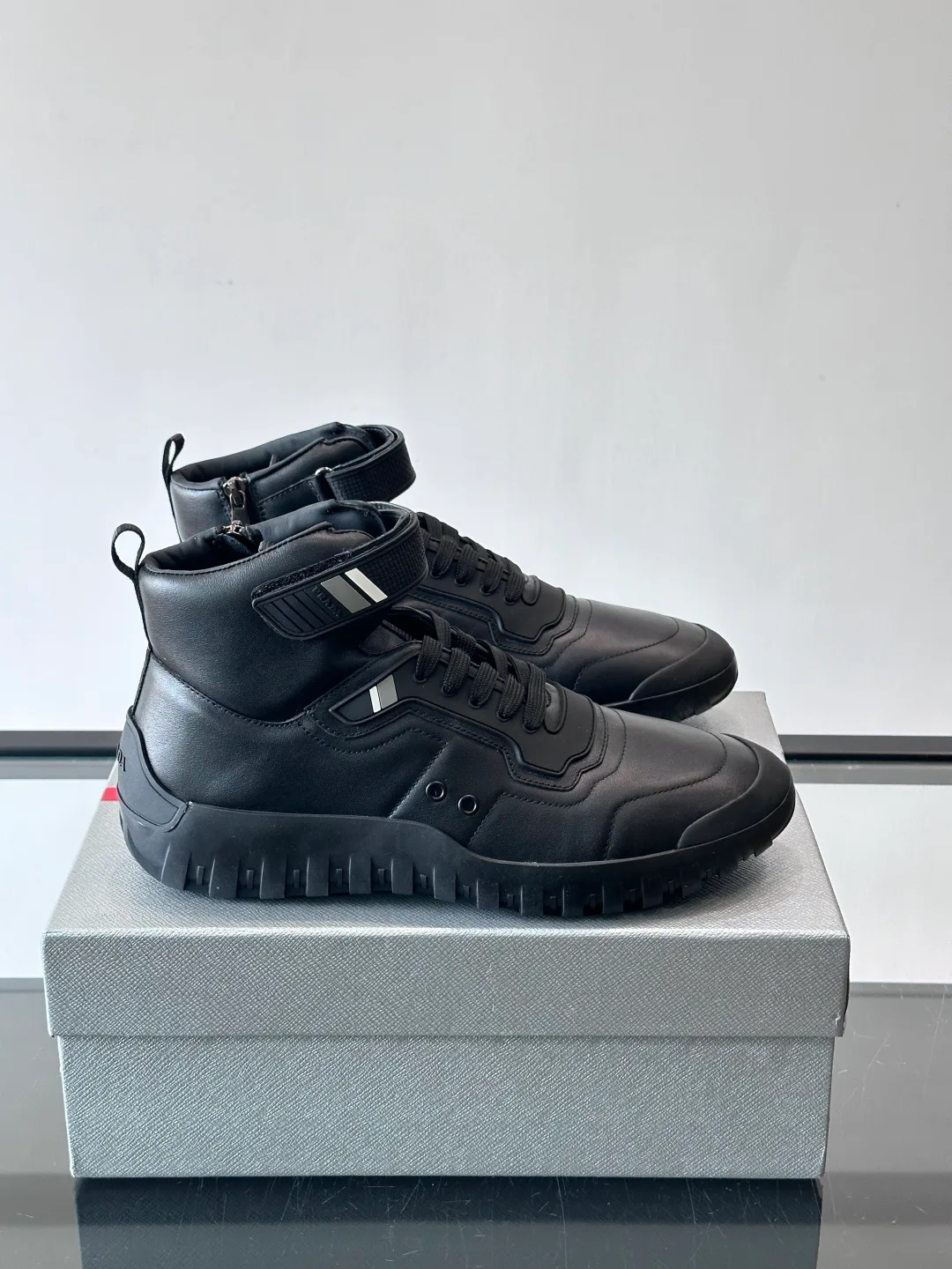 Кроссовки Мужские Prada 5030158