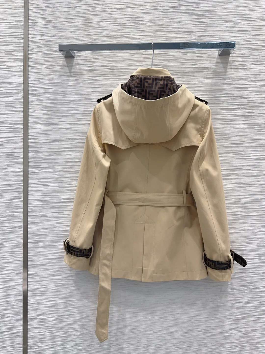 Тренчи Женские Fendi 18689772