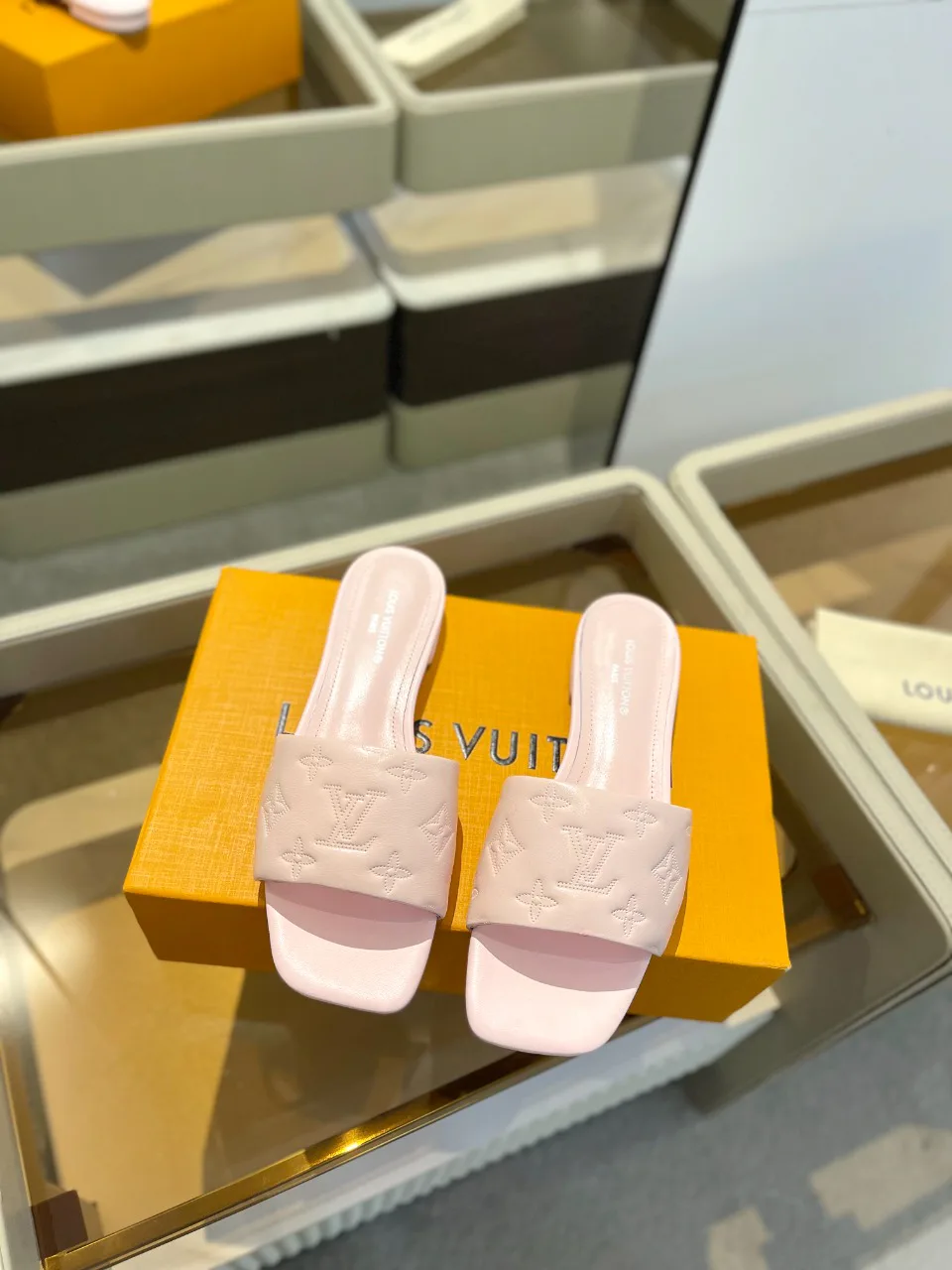 Сандалии Женские Louis Vuitton 9865388
