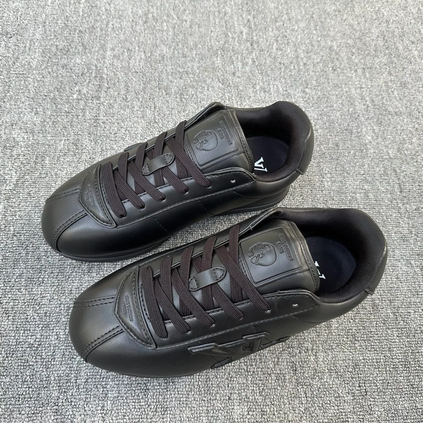 Кроссовки Мужские Louis Vuitton 1515870