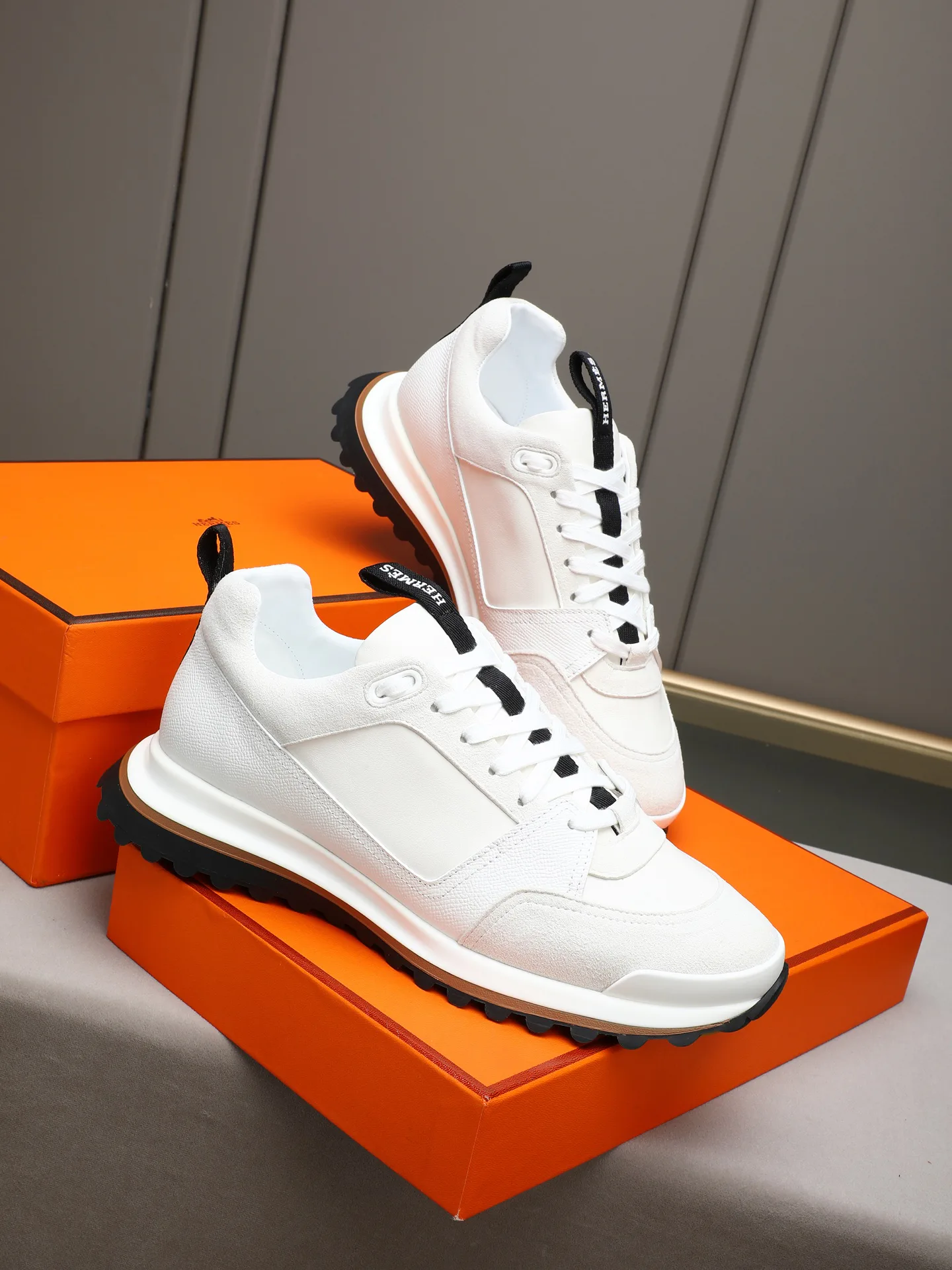 Кроссовки Женские Hermes 1277039