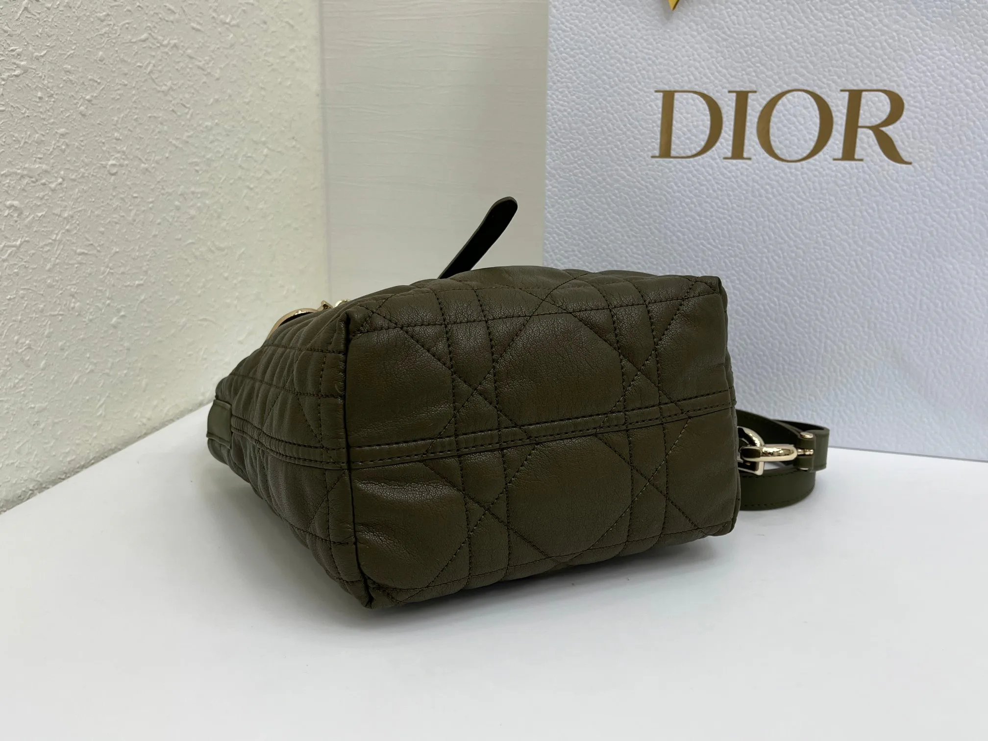 Классические Сумки Женские Christian Dior 17345158