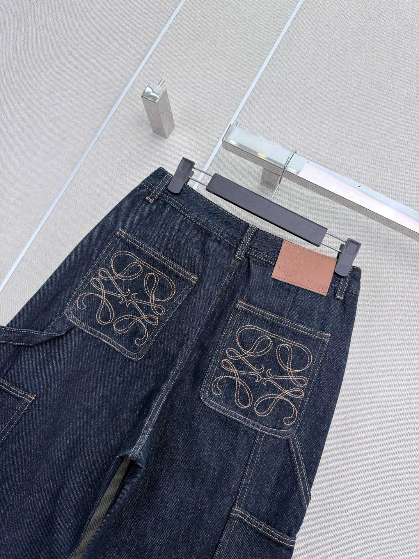 Джинсы Женские Loewe 18501673