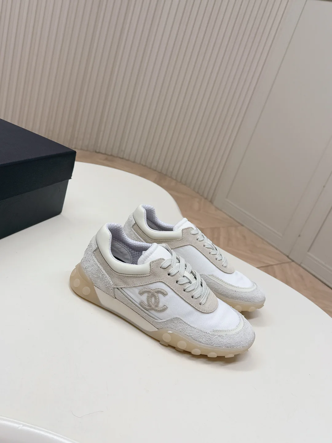 Кроссовки Женские Chanel 11581019