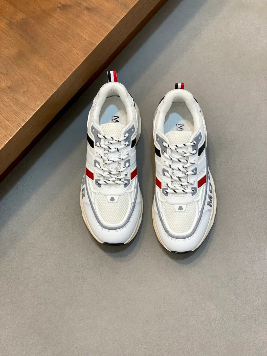 Кроссовки Мужские Moncler 18079001