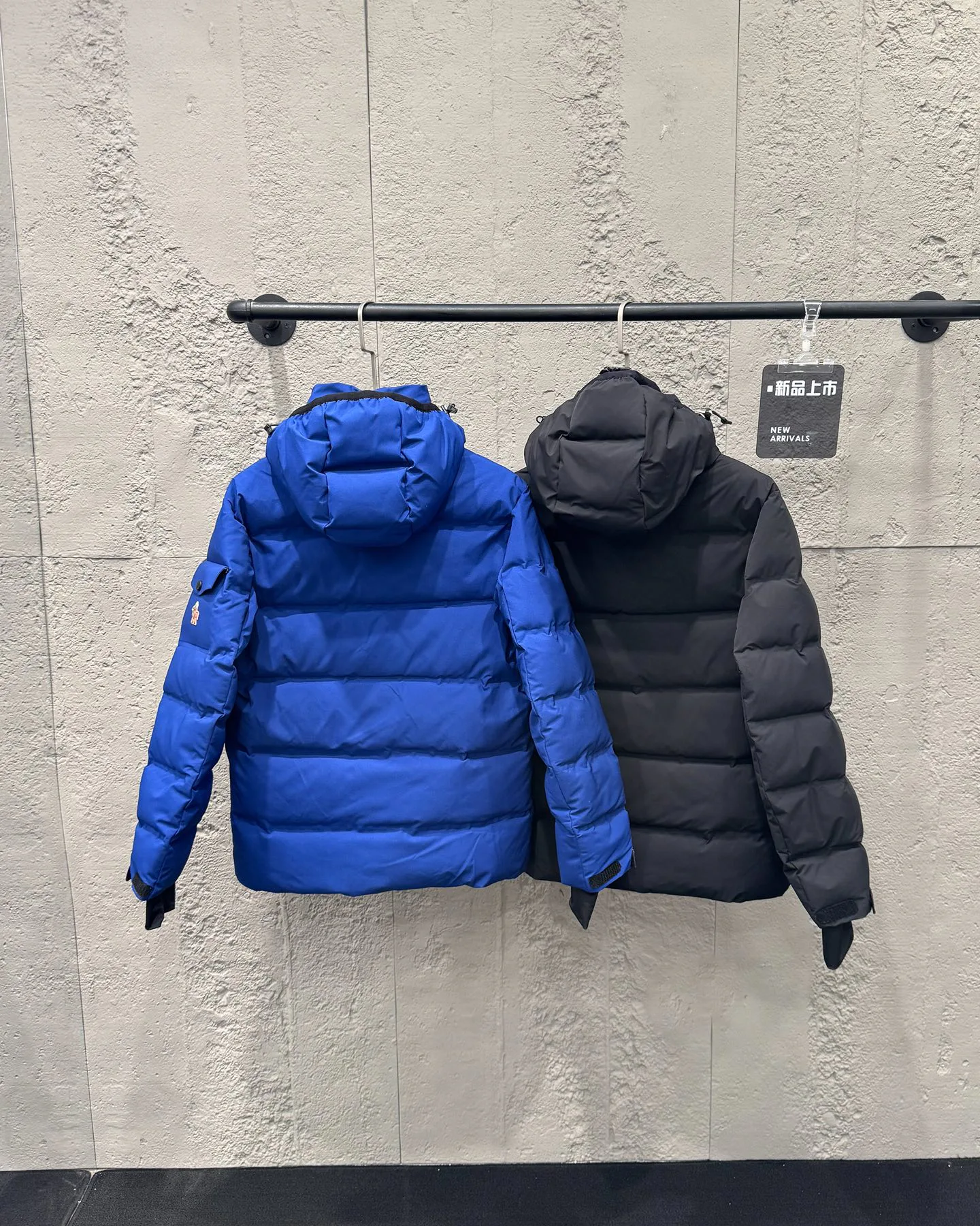 Куртки И Пуховики Мужские Moncler 17942231