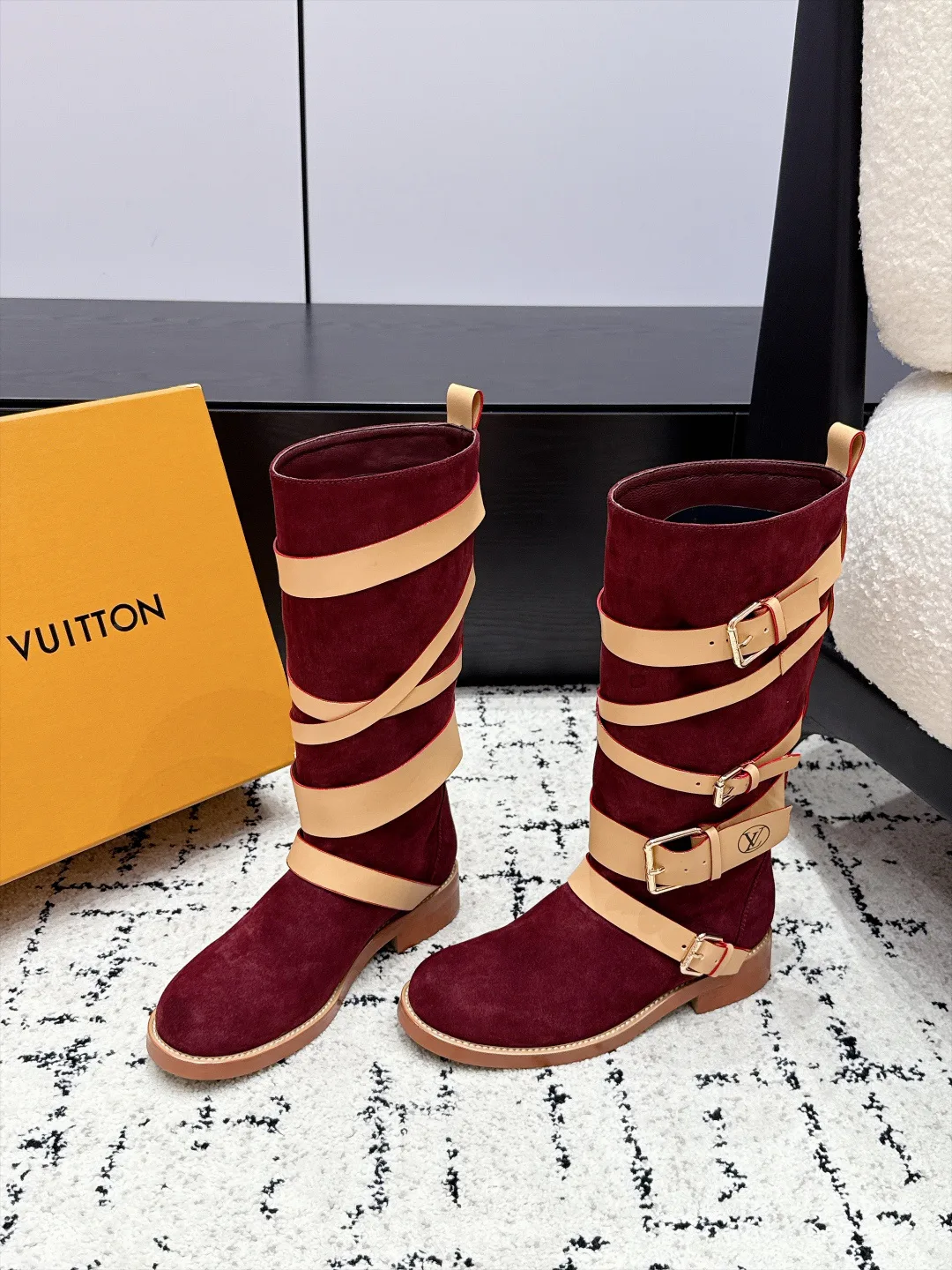 Сапоги Женские Louis Vuitton 18125166