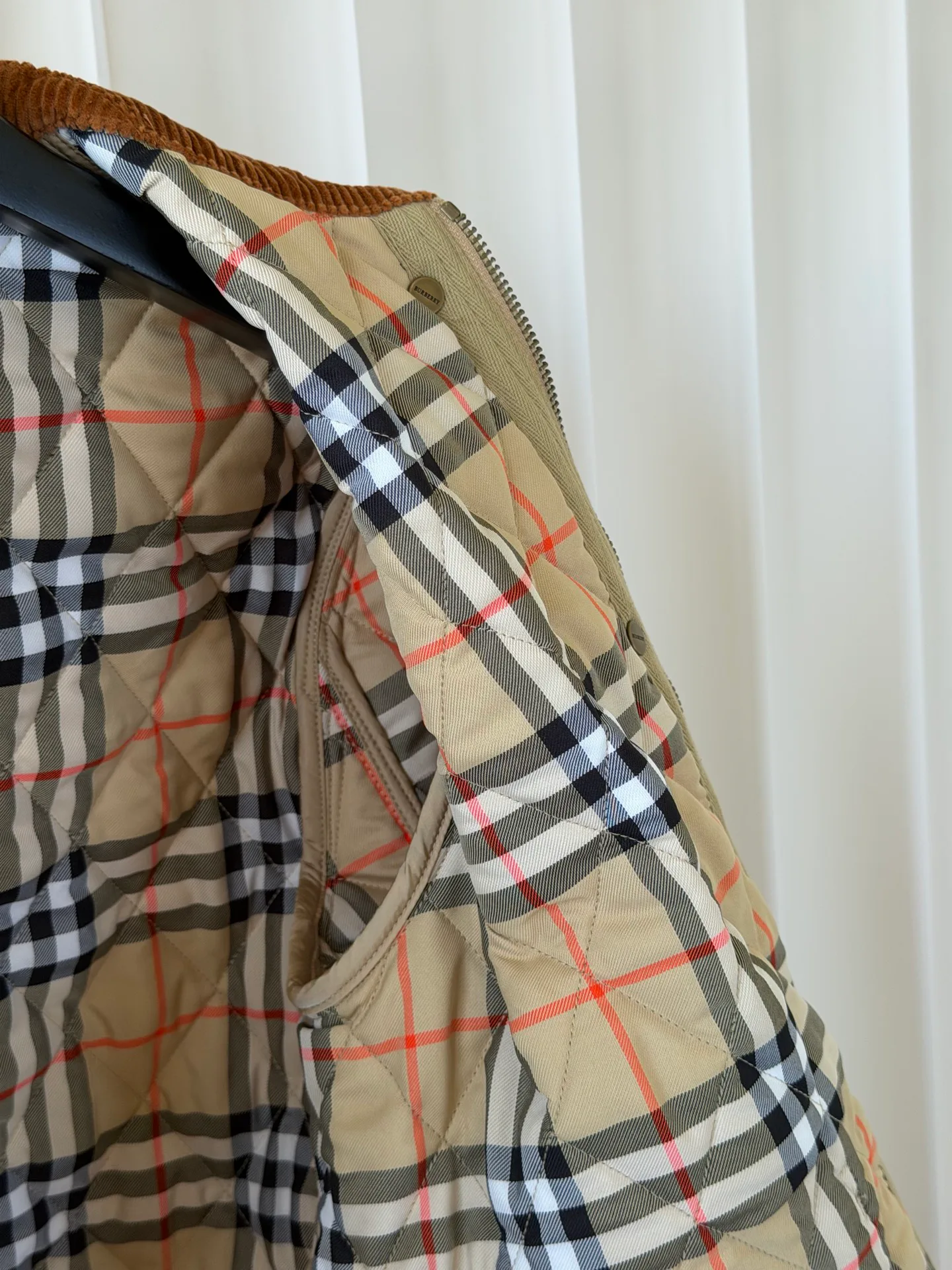 Куртки И Пуховики Женские Burberry 17950219