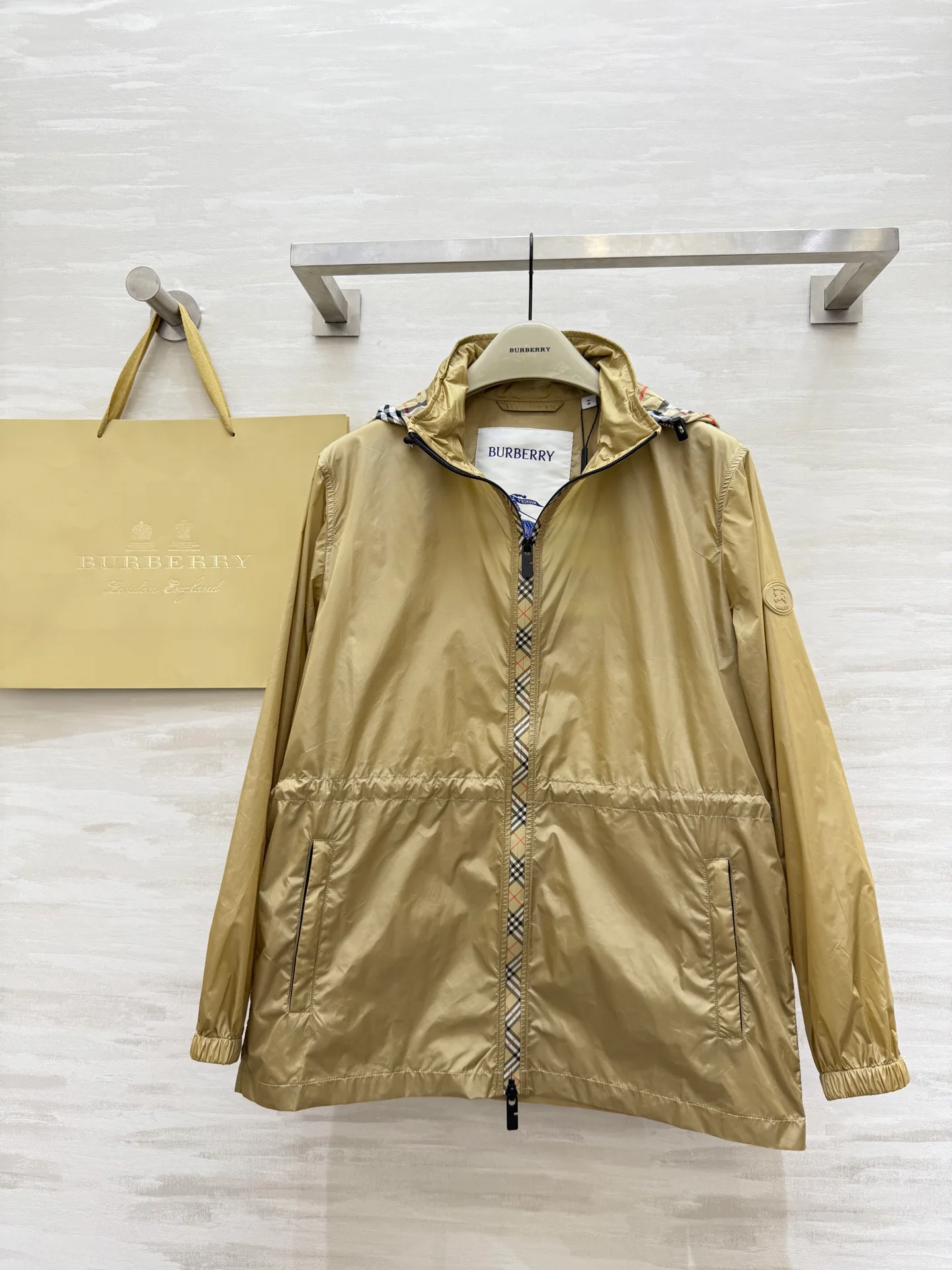 Пальто Женские Burberry 10117672