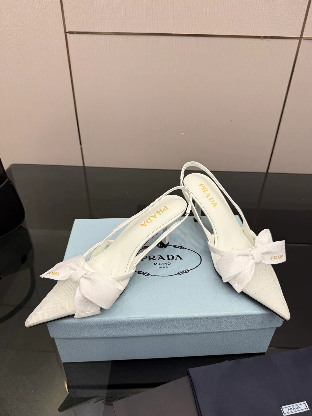 Босоножки Женские Prada 11578986