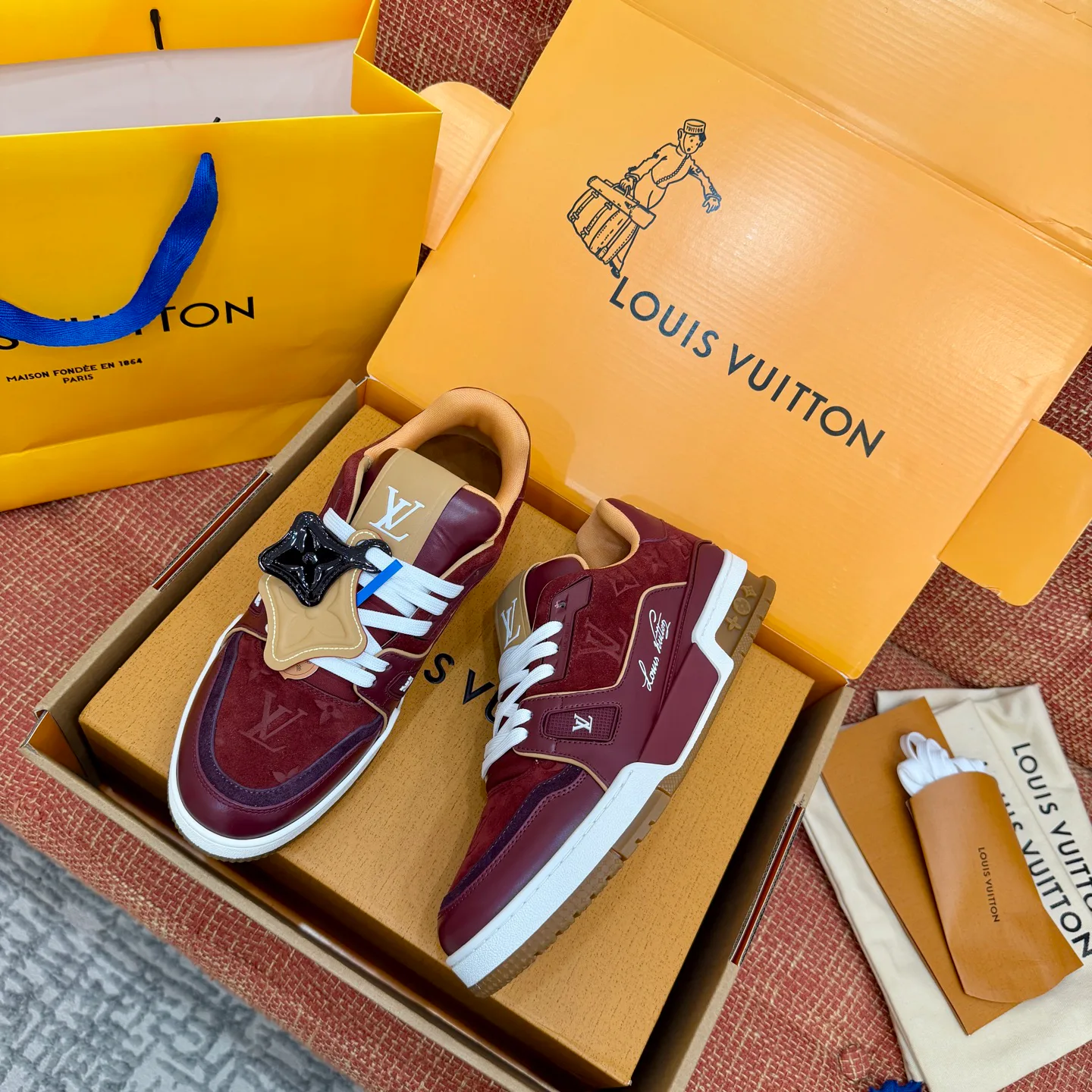 Кроссовки Женские Louis Vuitton 18765485