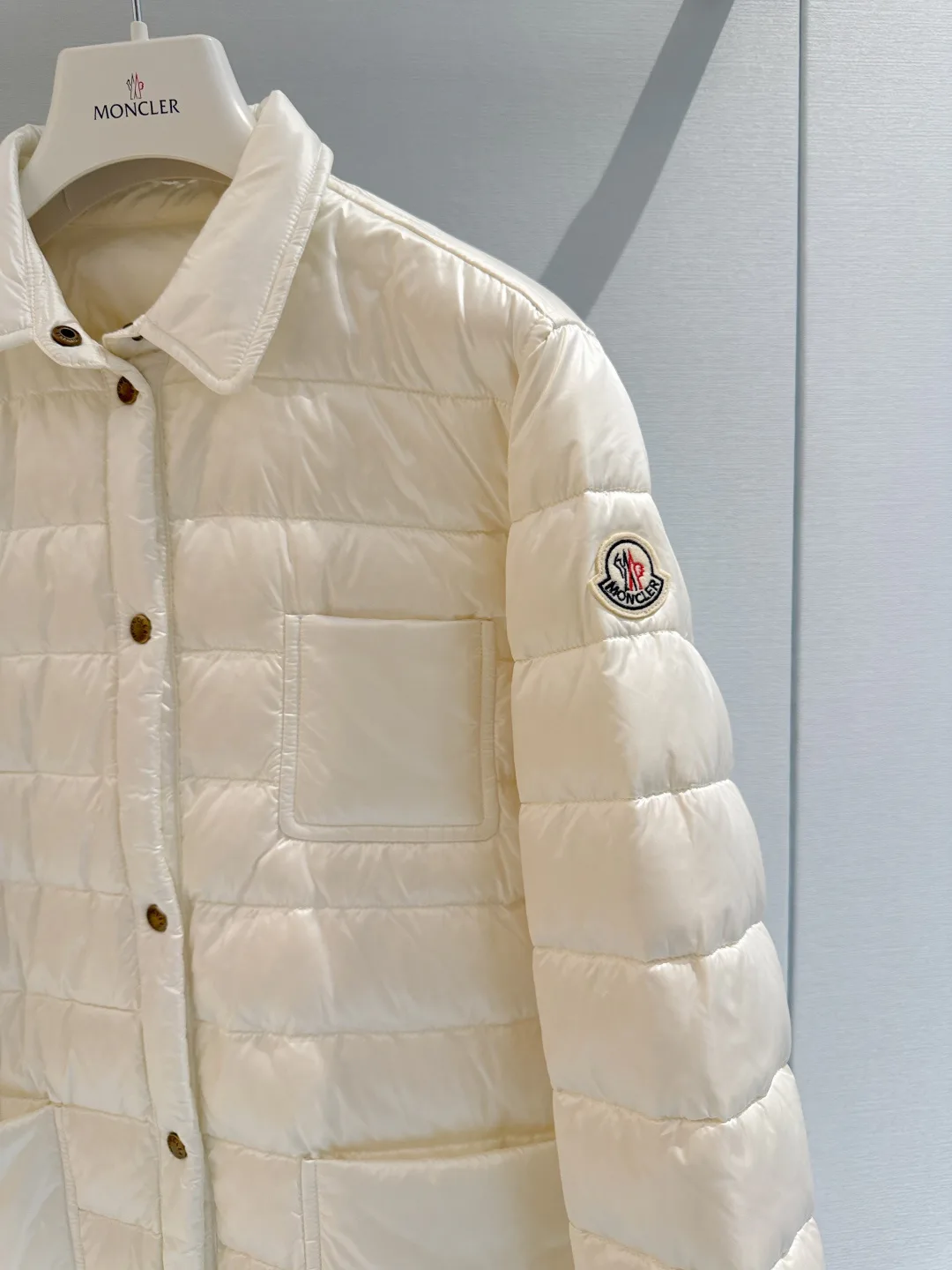 Куртки И Пуховики Женские Moncler 18439953