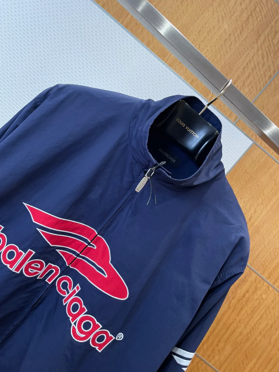 Куртки И Пуховики Мужские Balenciaga 10216574
