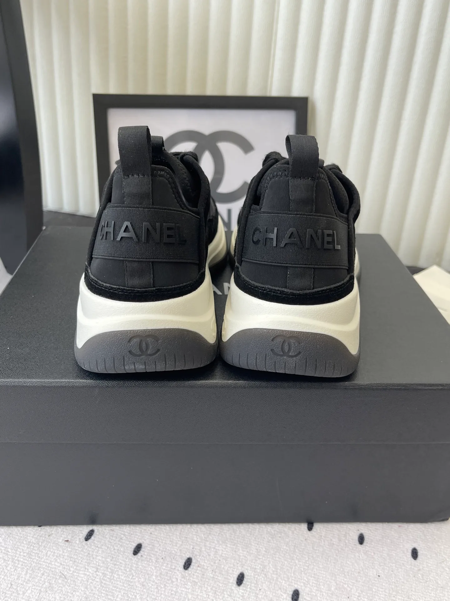 Кроссовки Женские Chanel 11790992