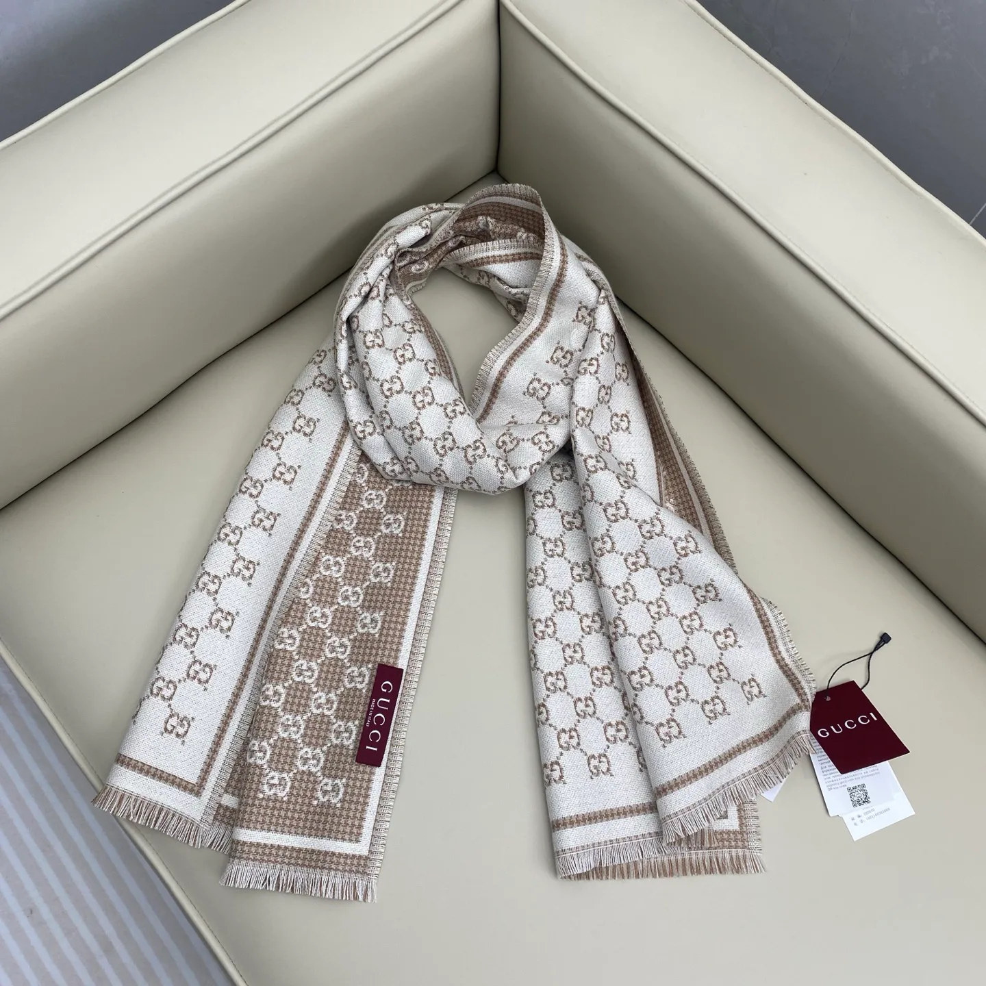 Шарфы Gucci 124012