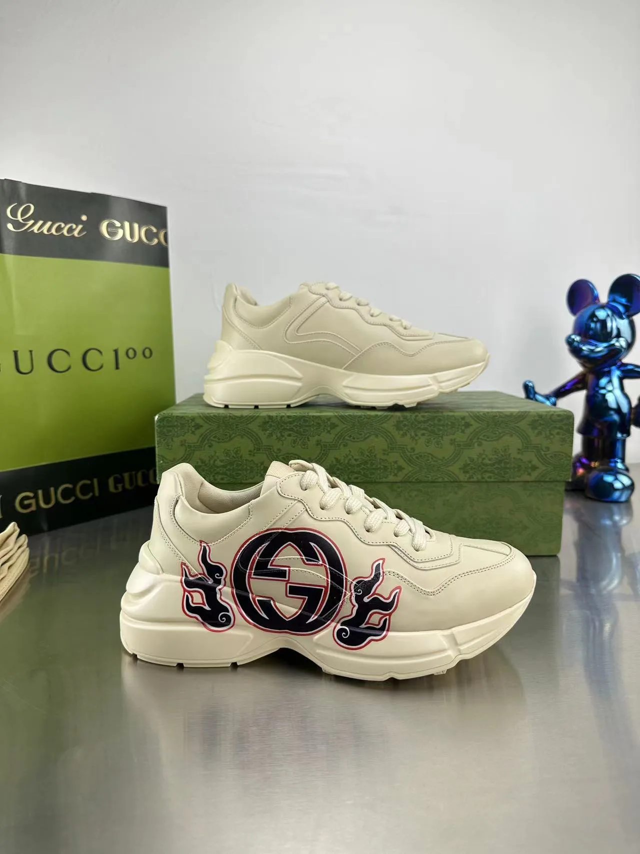 Кроссовки Женские Gucci 4931987