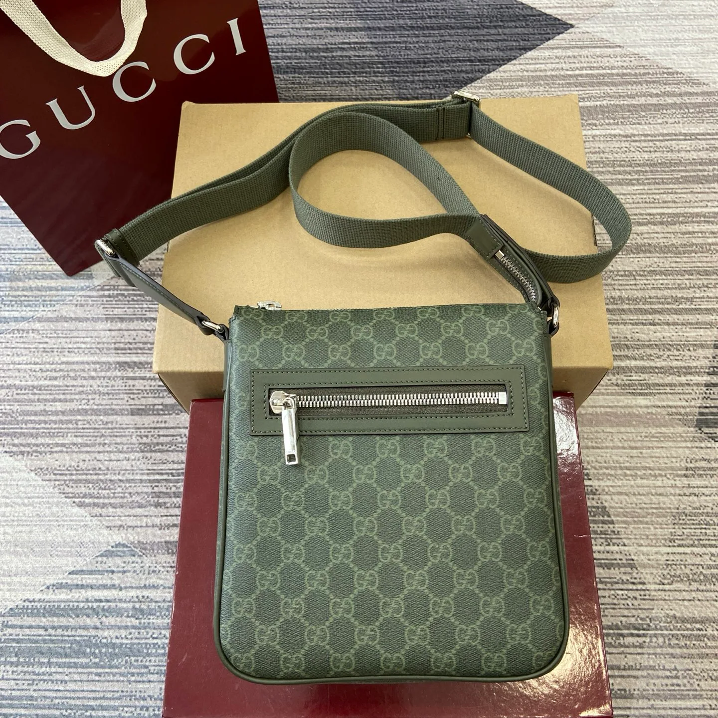 Поясные Сумки Женские Gucci 546482