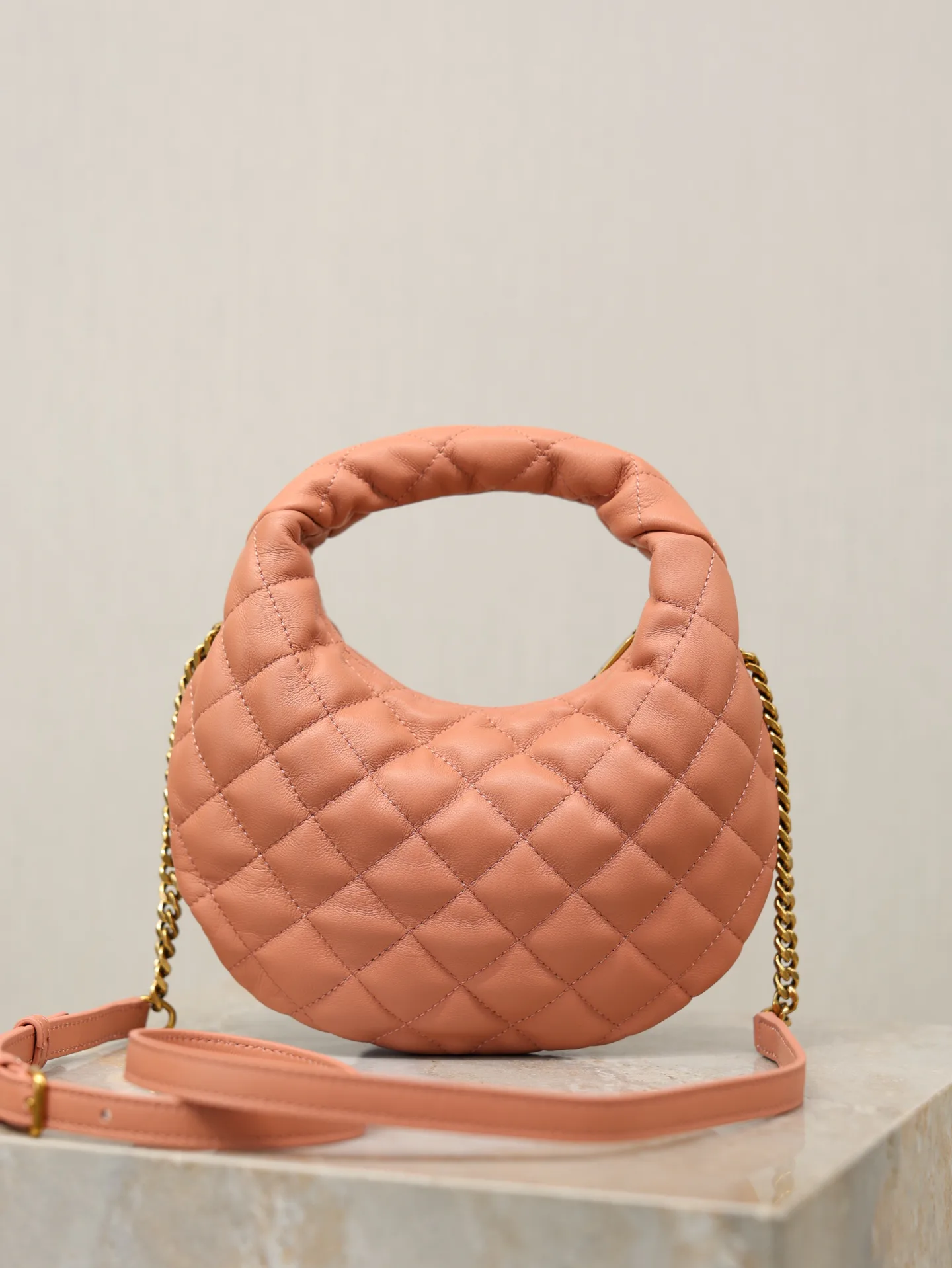 Сумки На Ремне Женские Saint Laurent 11504333