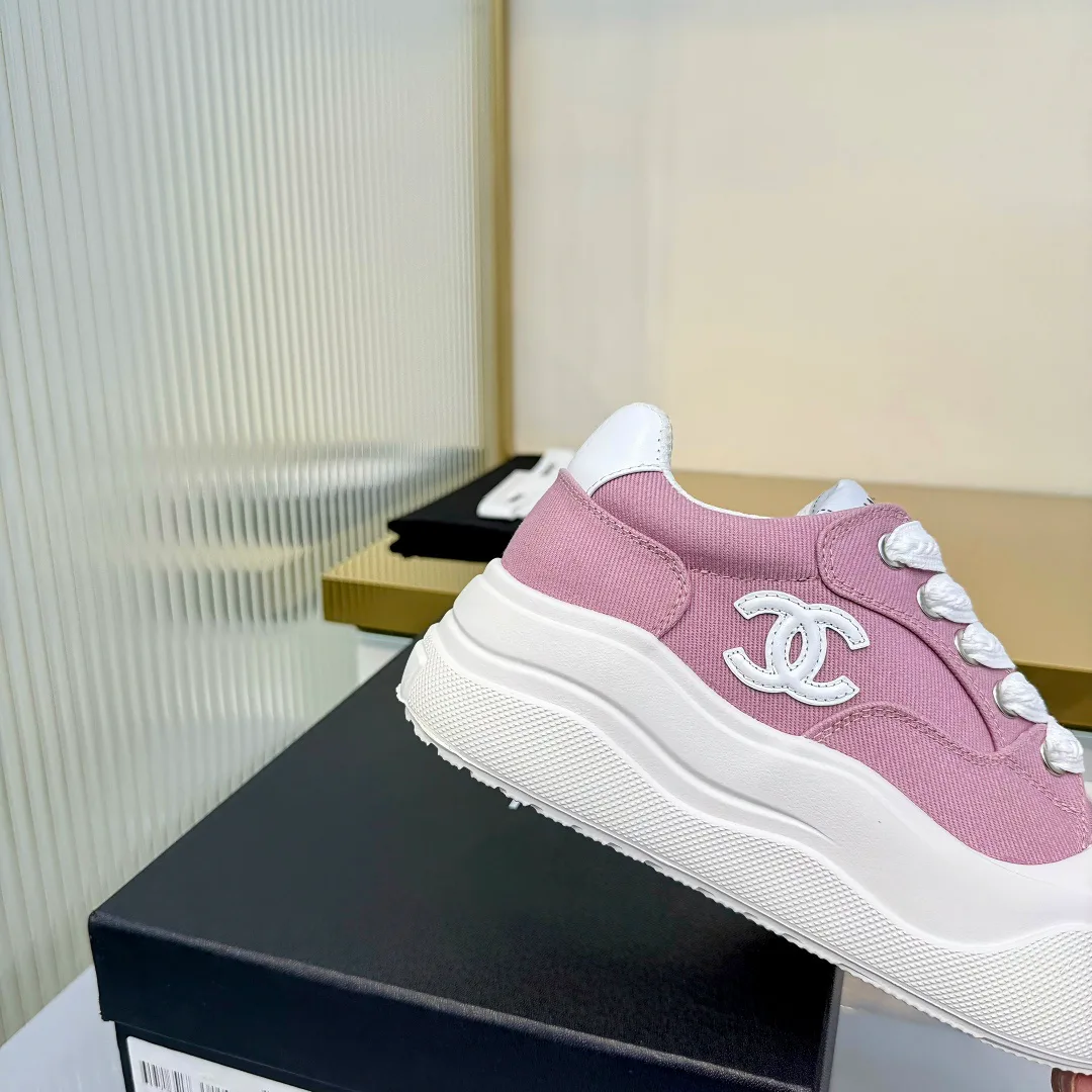Кроссовки Женские Chanel 11396581