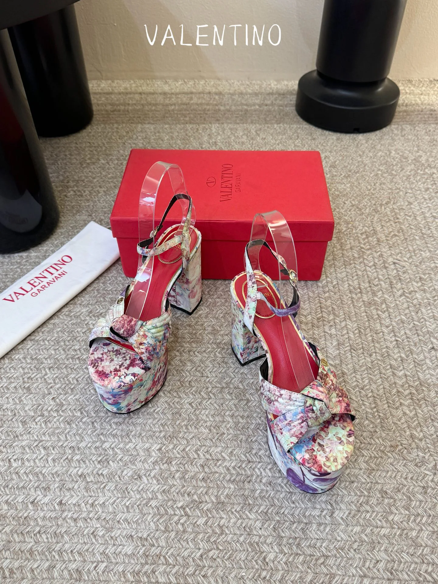 Босоножки Женские Valentino 17220317
