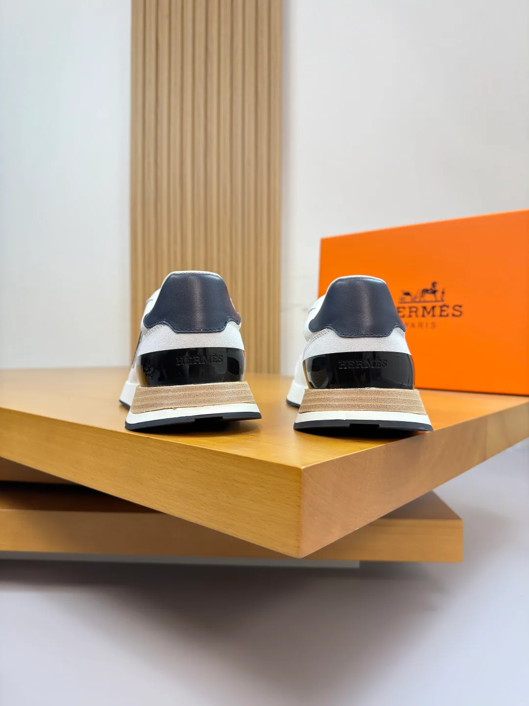 Кроссовки Мужские Hermes 2389675