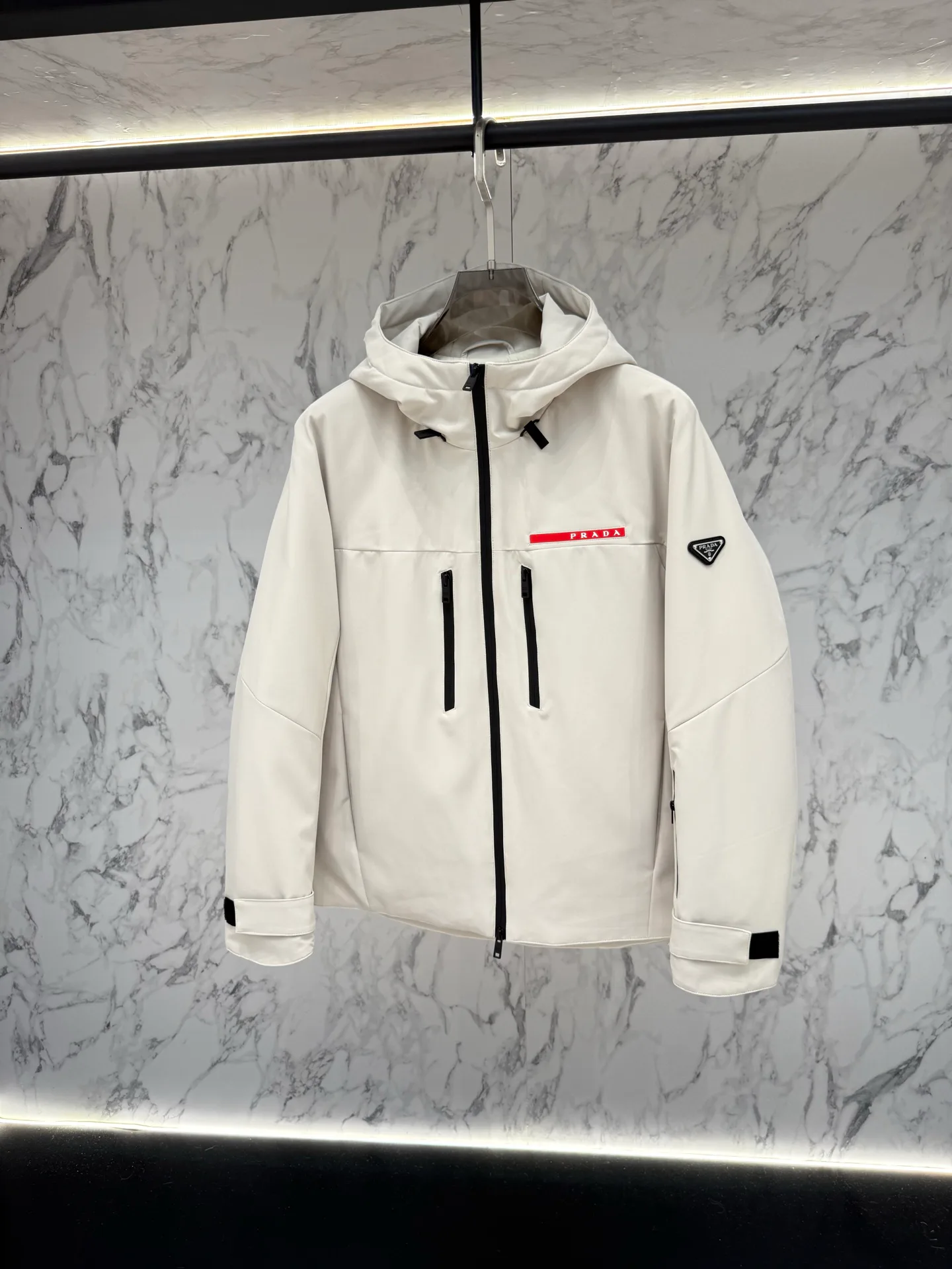 Куртки И Пуховики Женские Prada 18046486