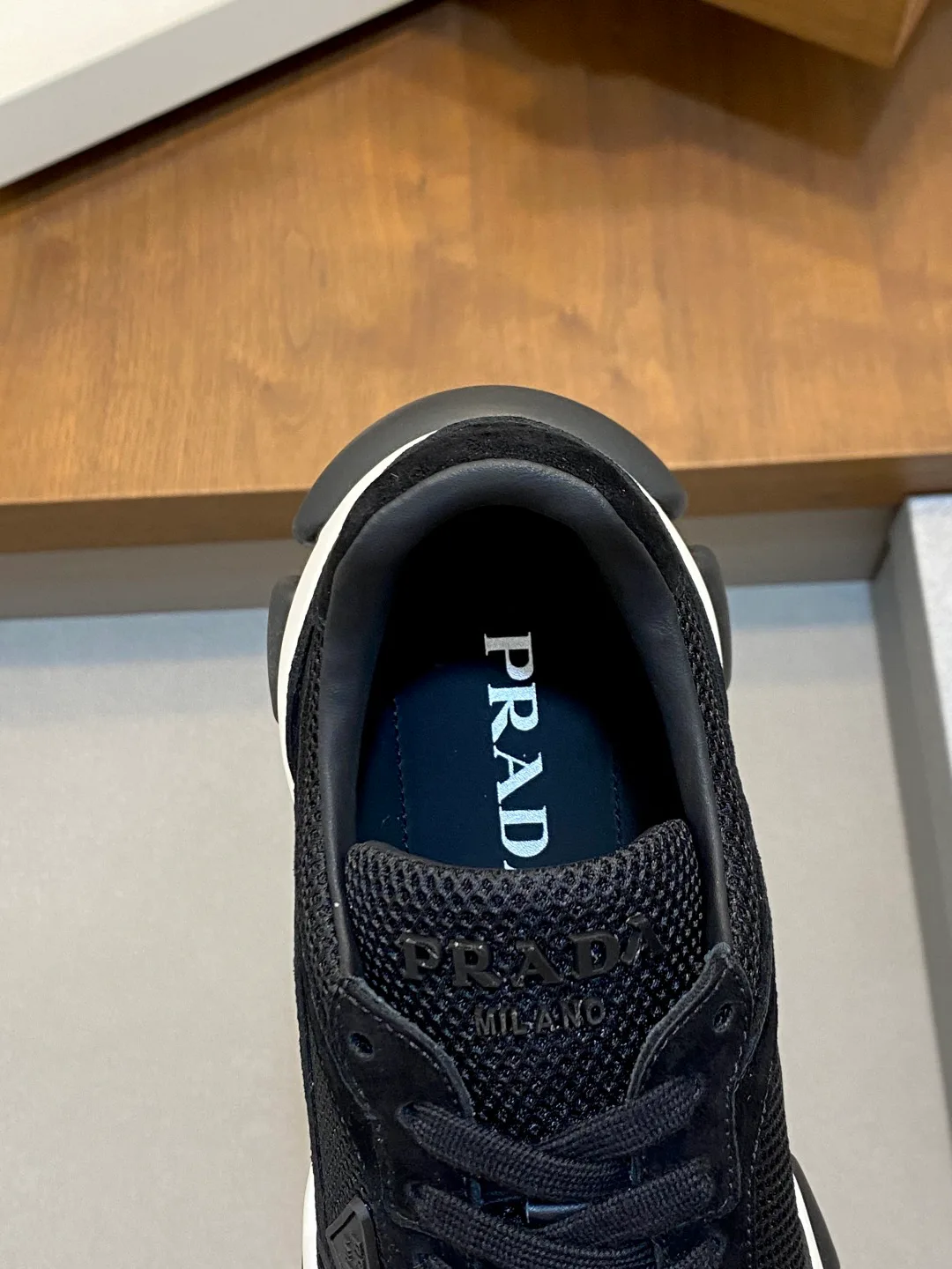 Кроссовки Мужские Prada 18274610