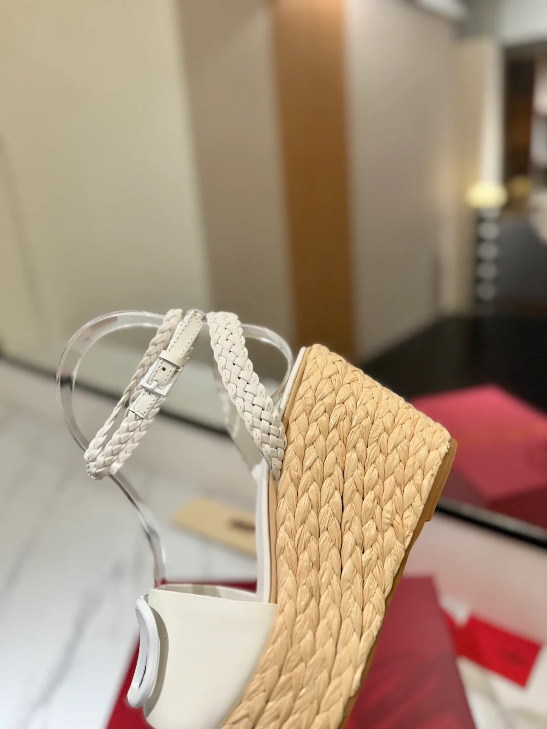 Босоножки Женские Valentino 17946624