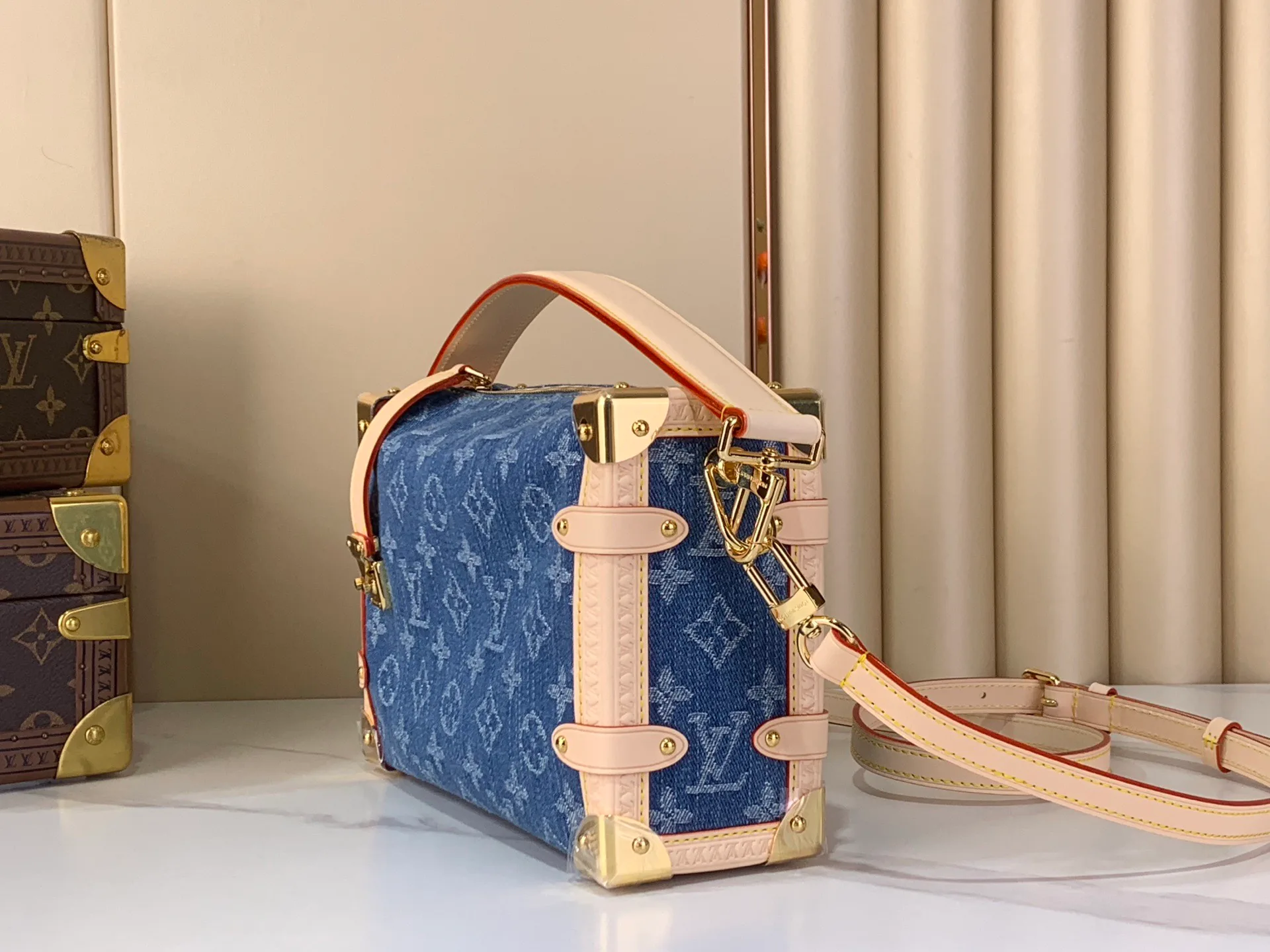 Классические Сумки Женские Louis Vuitton 11617437