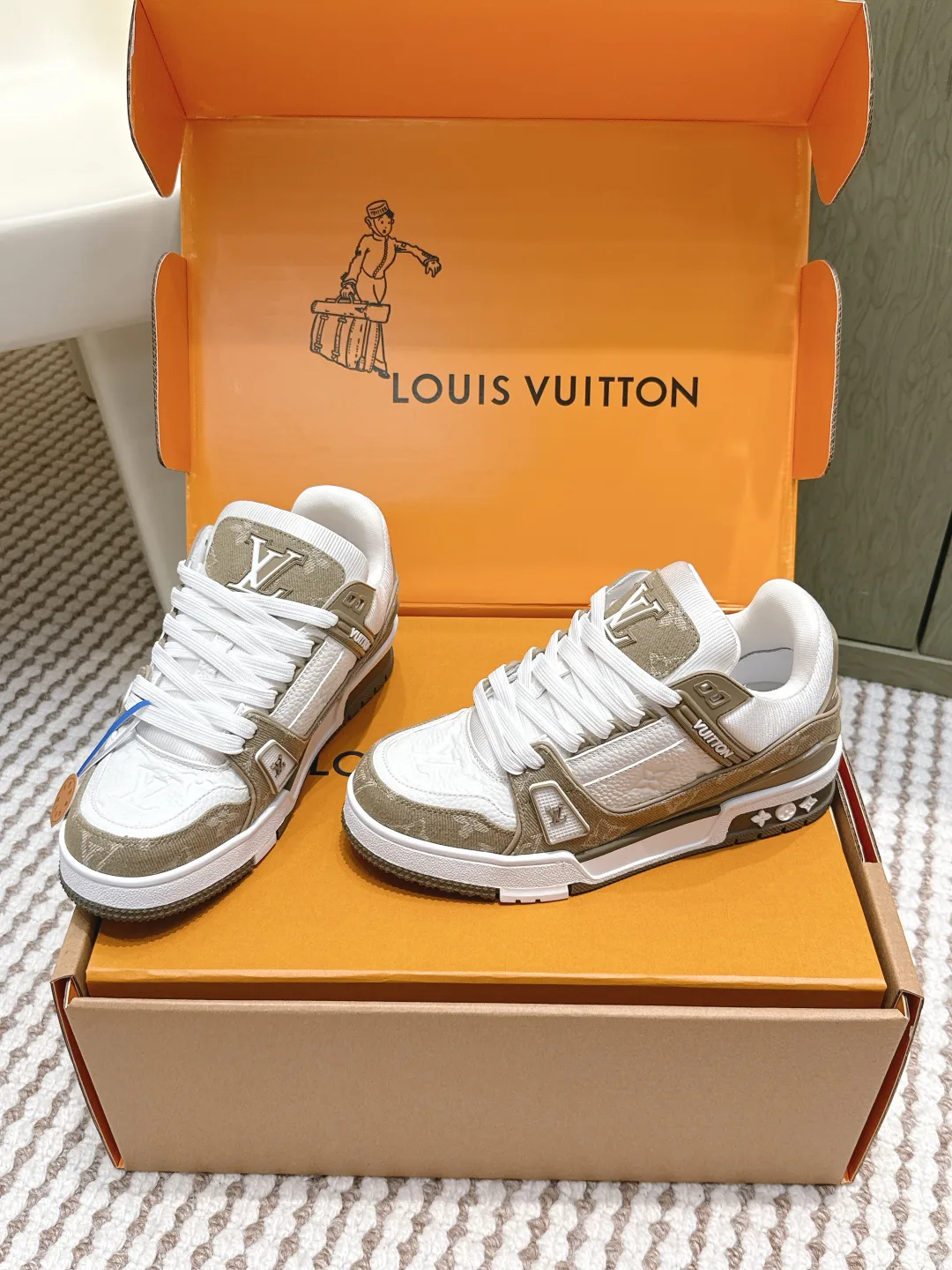 Кроссовки Женские Louis Vuitton 200711