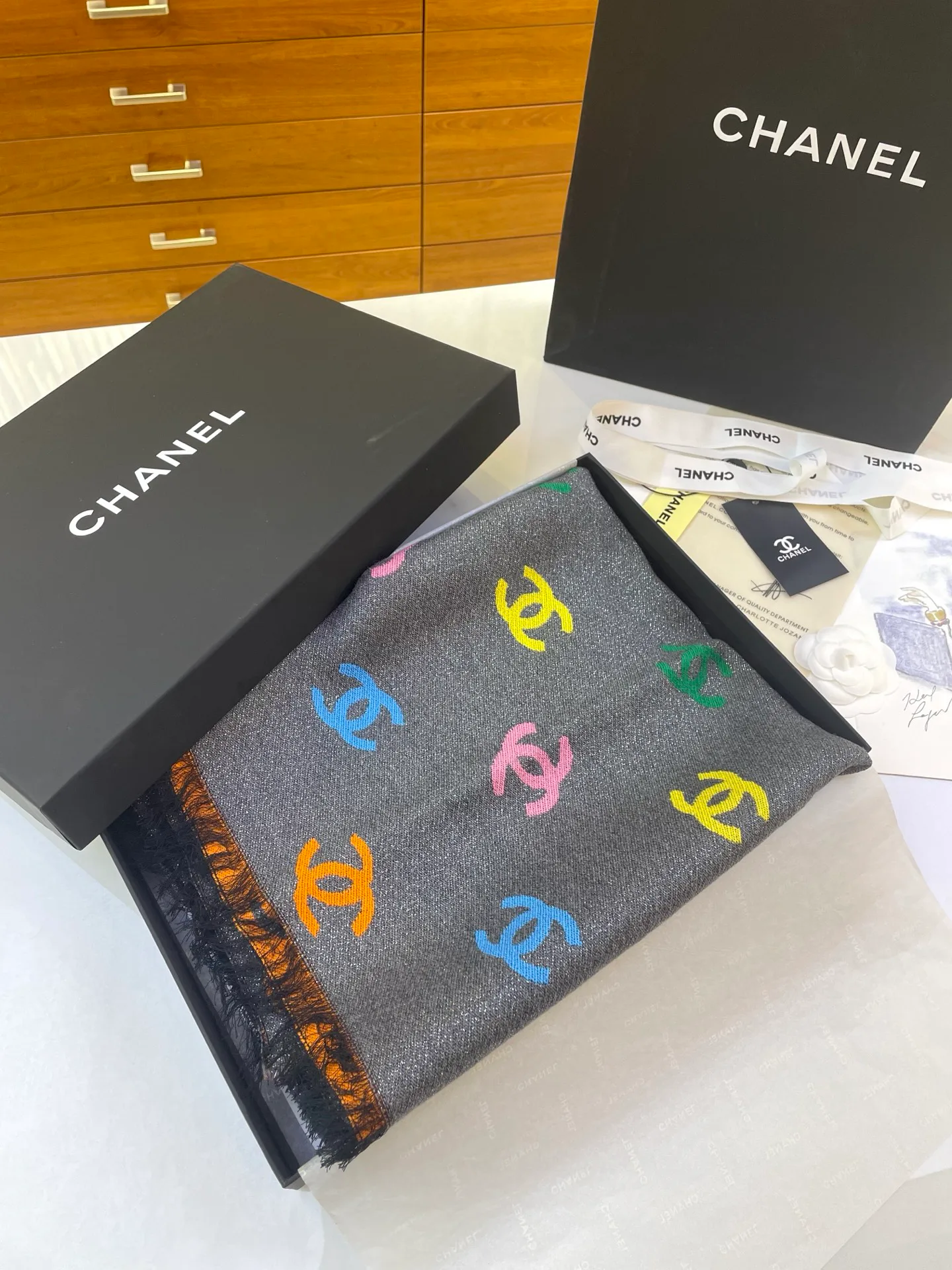 Шарфы Chanel 210215