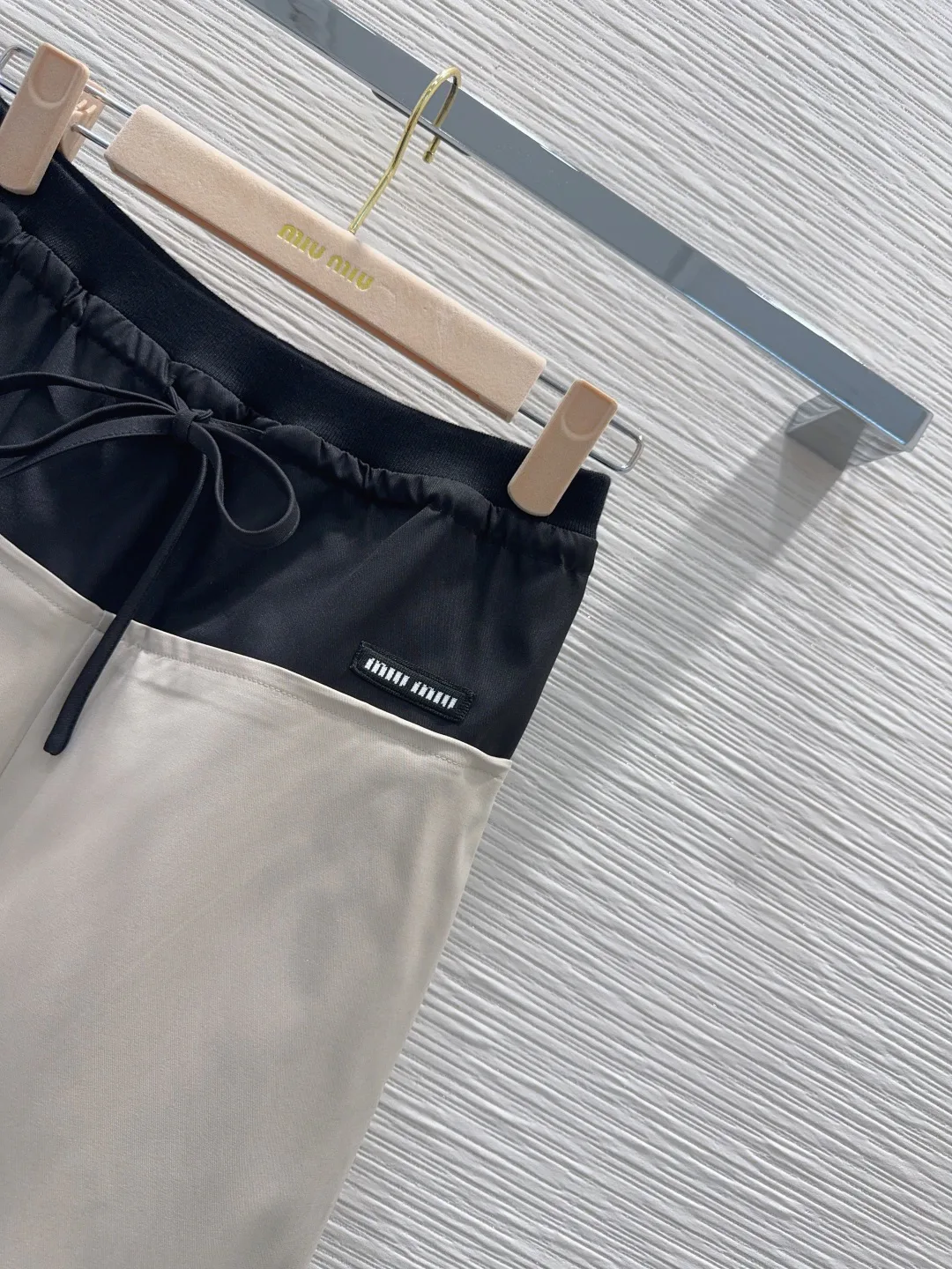 Брюки Женские Miu Miu 18388630