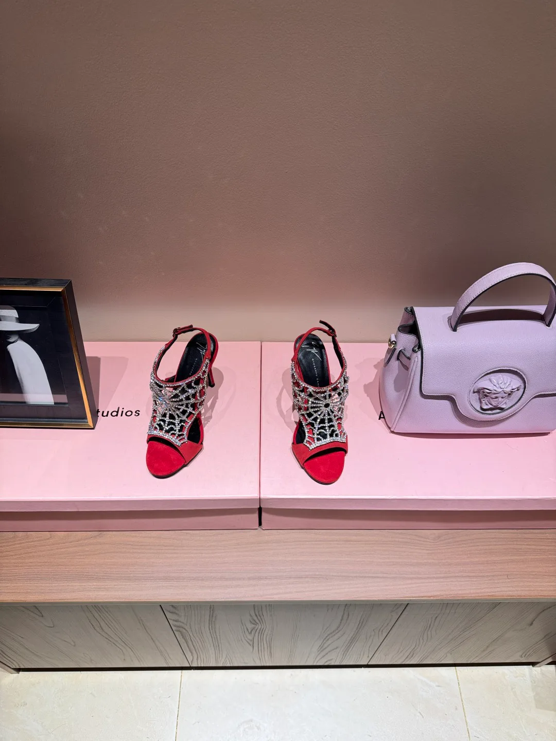 Босоножки Женские Giuseppe Zanotti 13183690