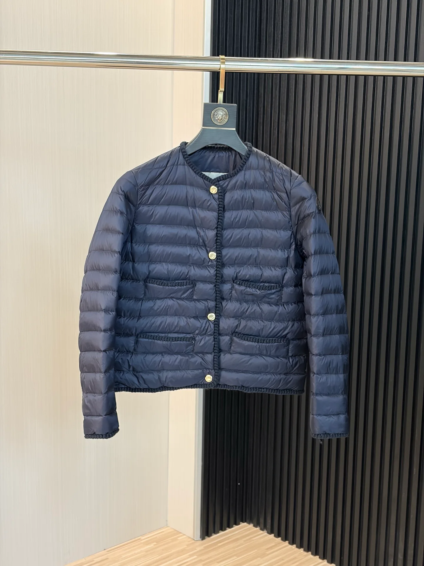 Куртки И Пуховики Женские Moncler 18673354