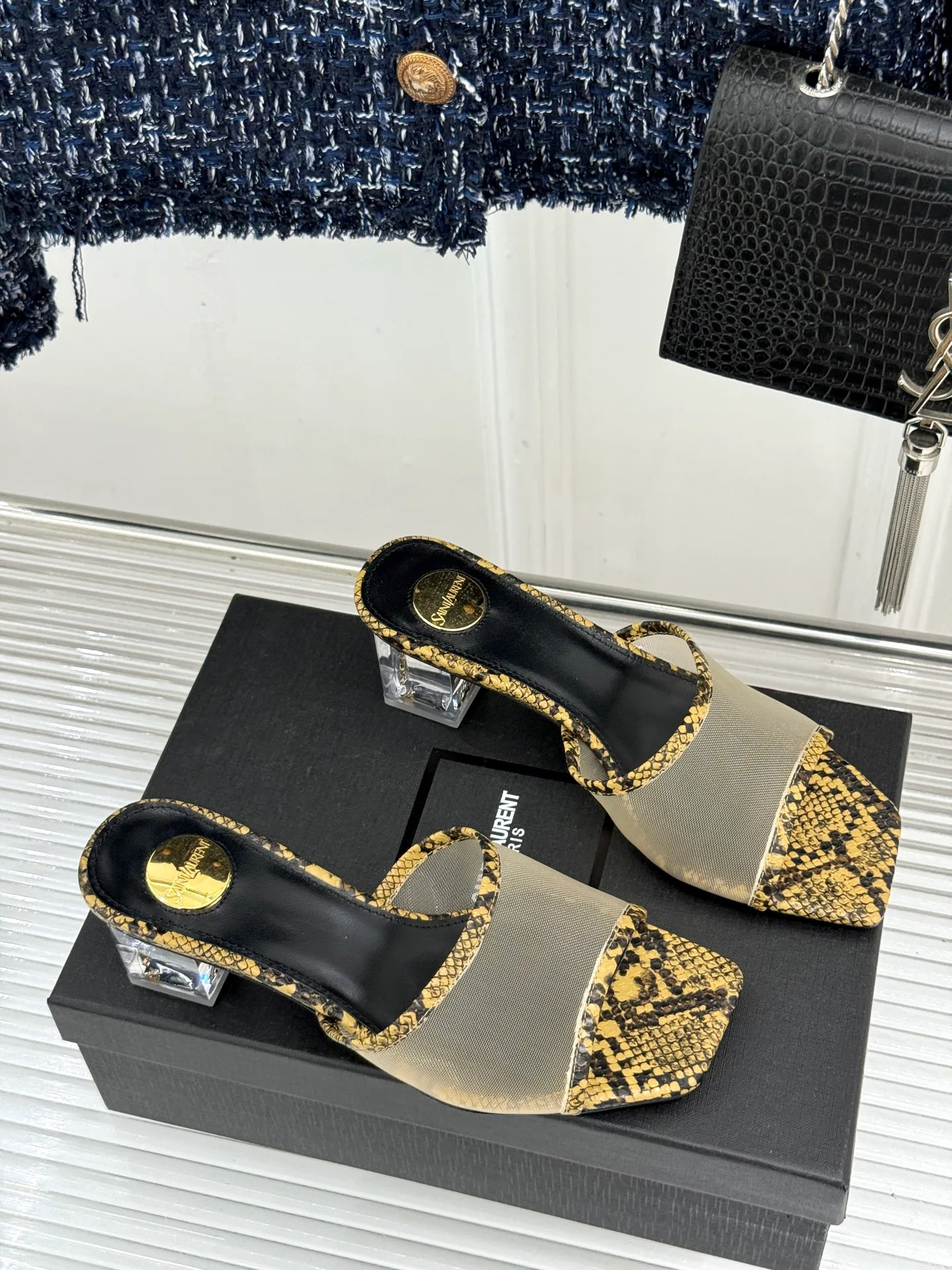 Босоножки Женские Saint Laurent 17024887
