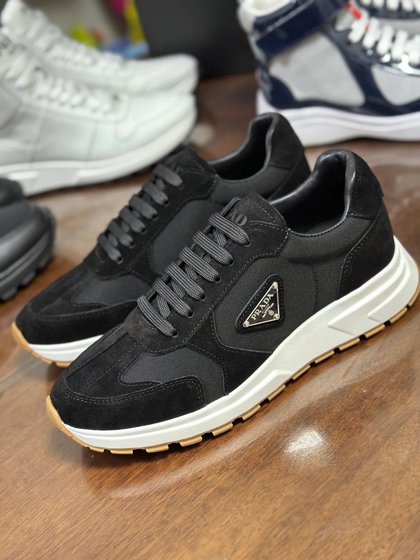 Кроссовки Мужские Prada 18708500