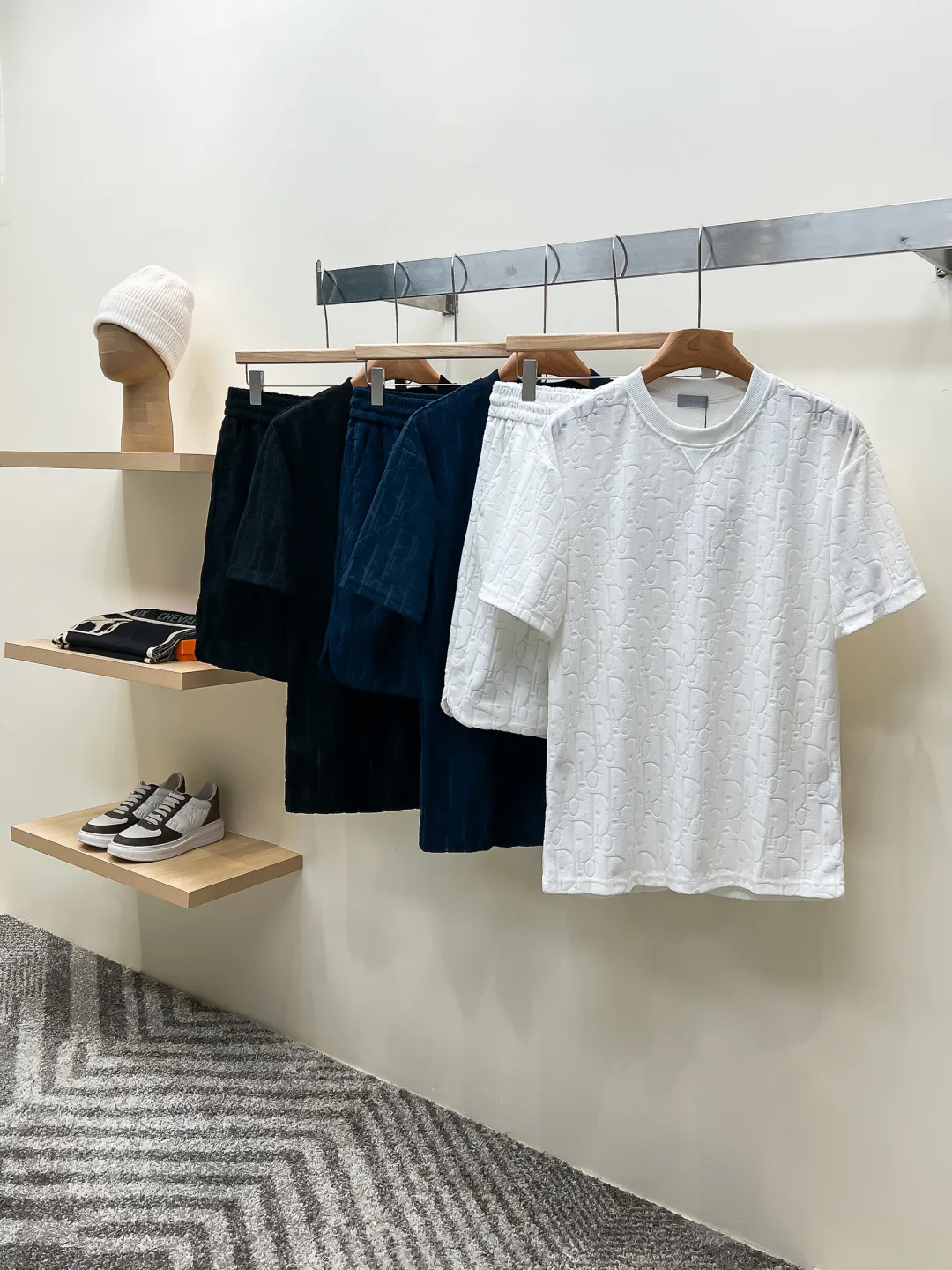 Шорты Женские Christian Dior 11415709