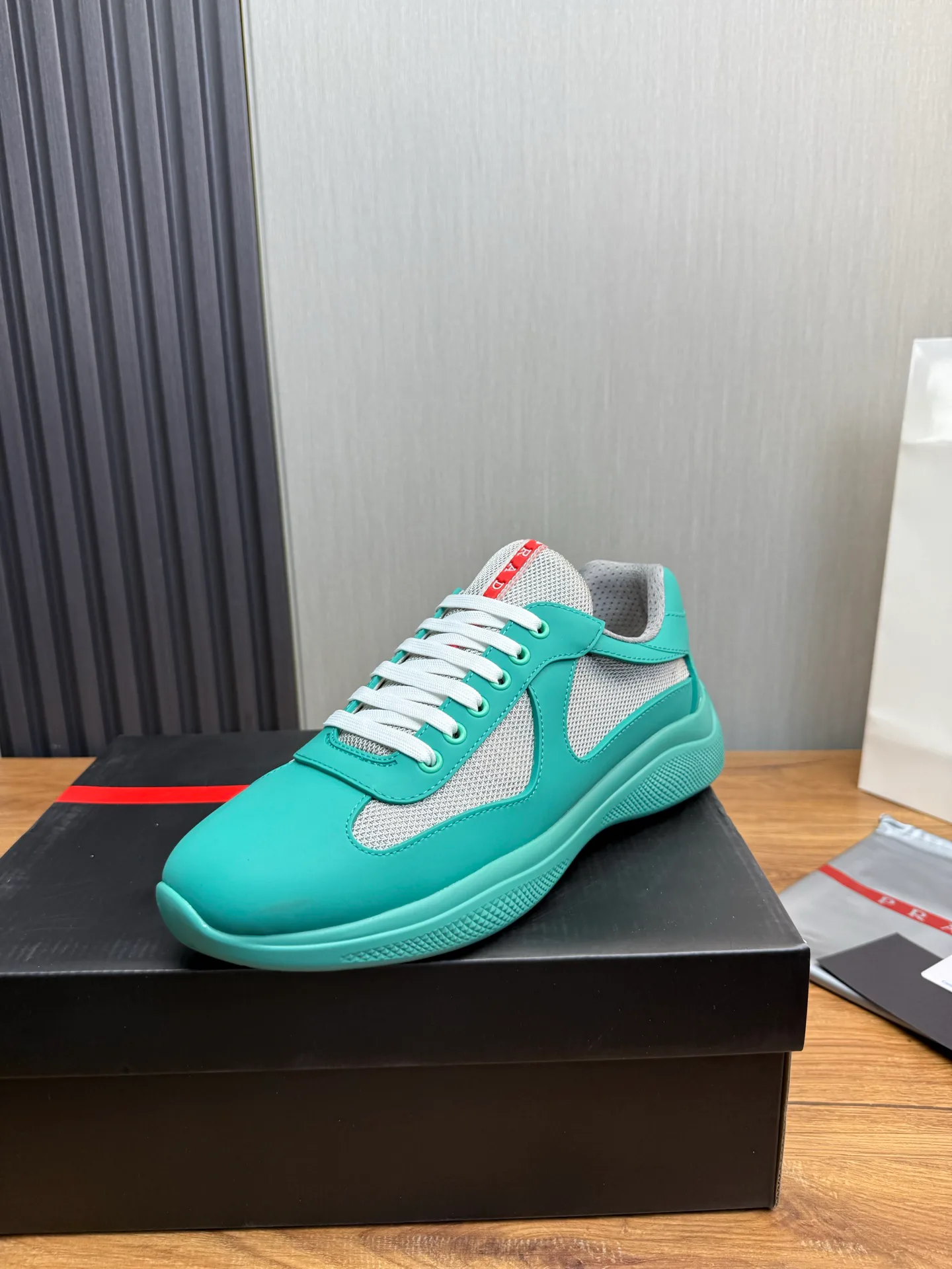 Кроссовки Женские Prada 1261593