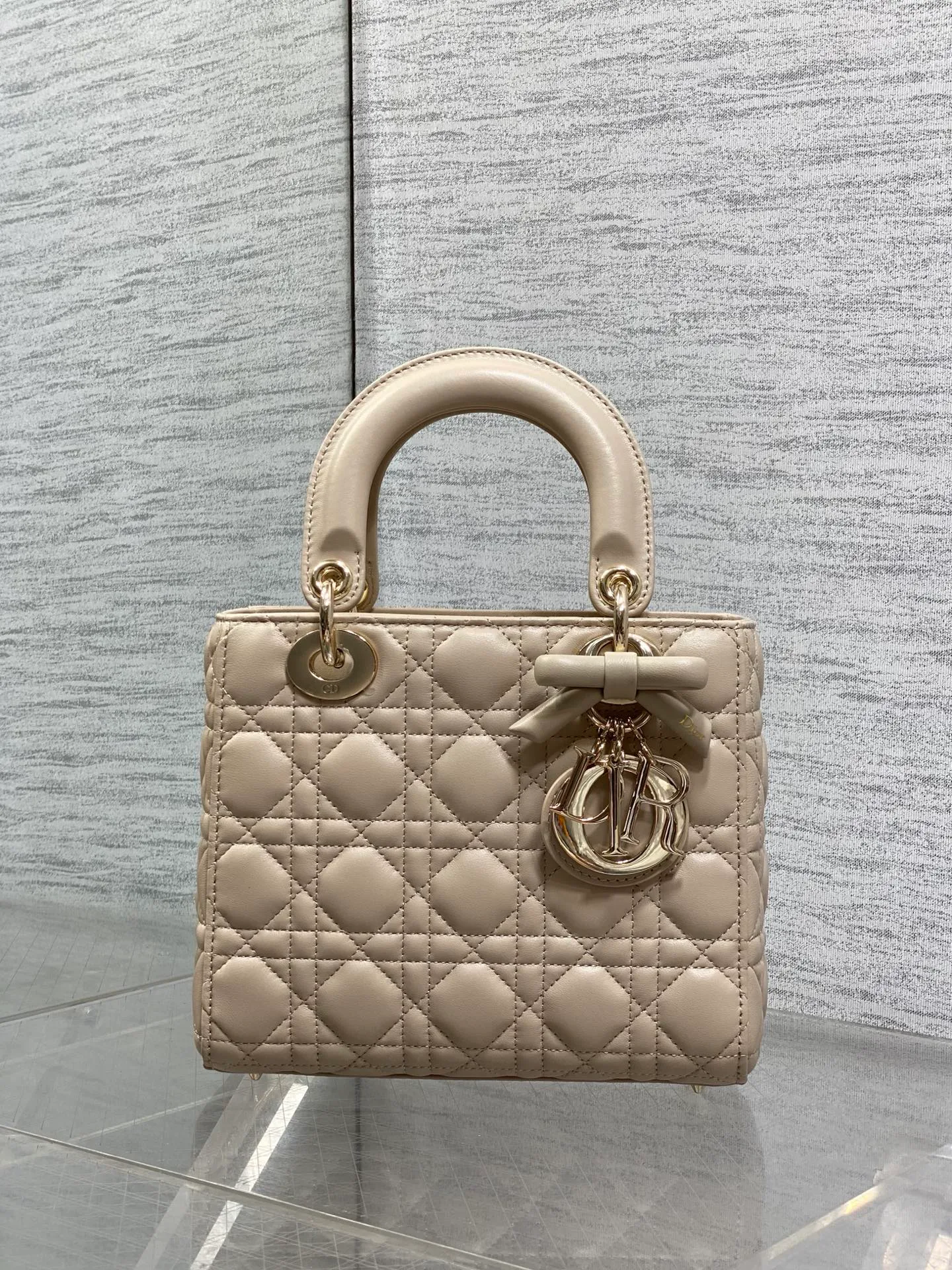 Классические Сумки Женские Christian Dior 17601503
