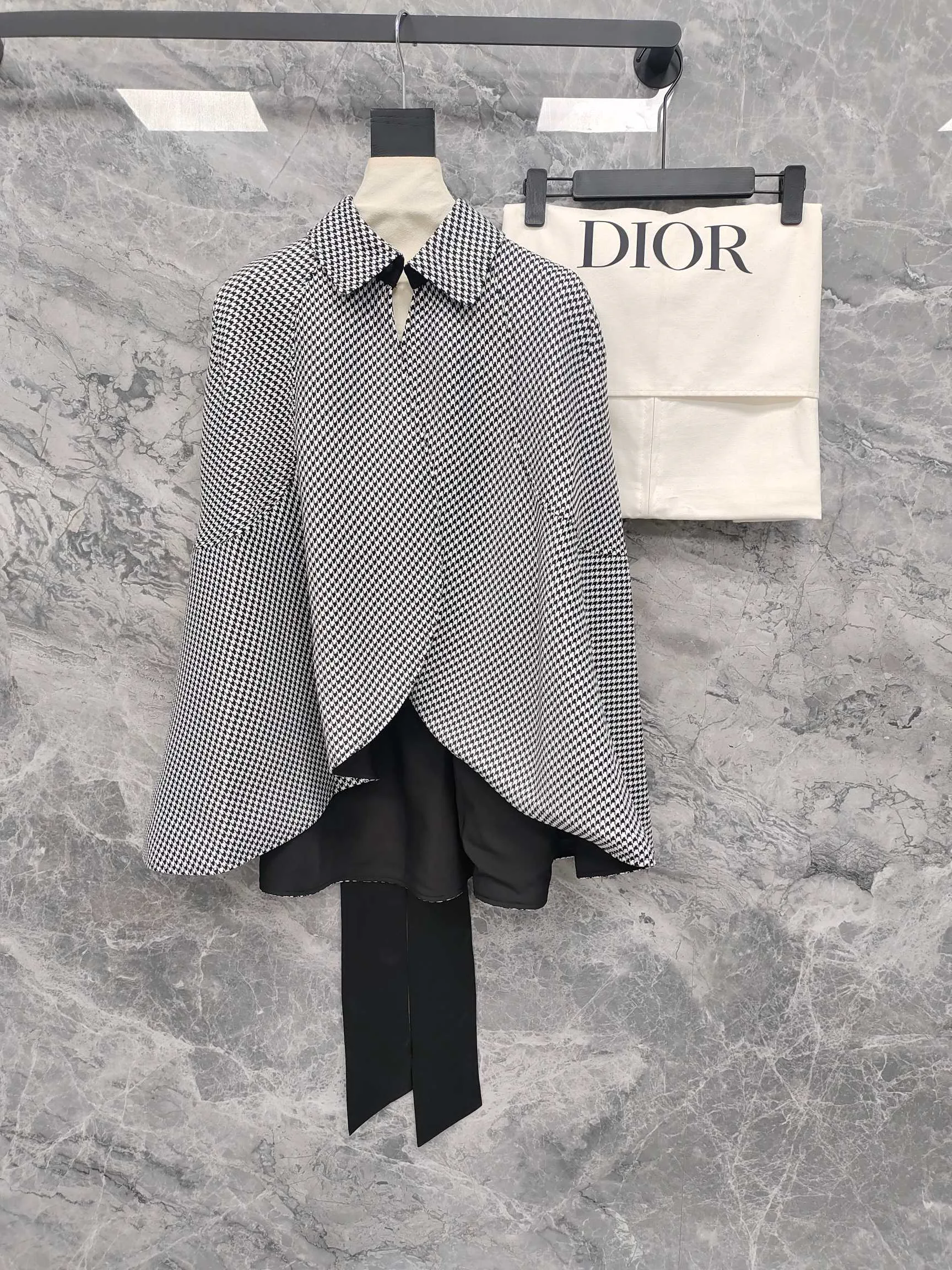 Пальто Женские Christian Dior 11812857