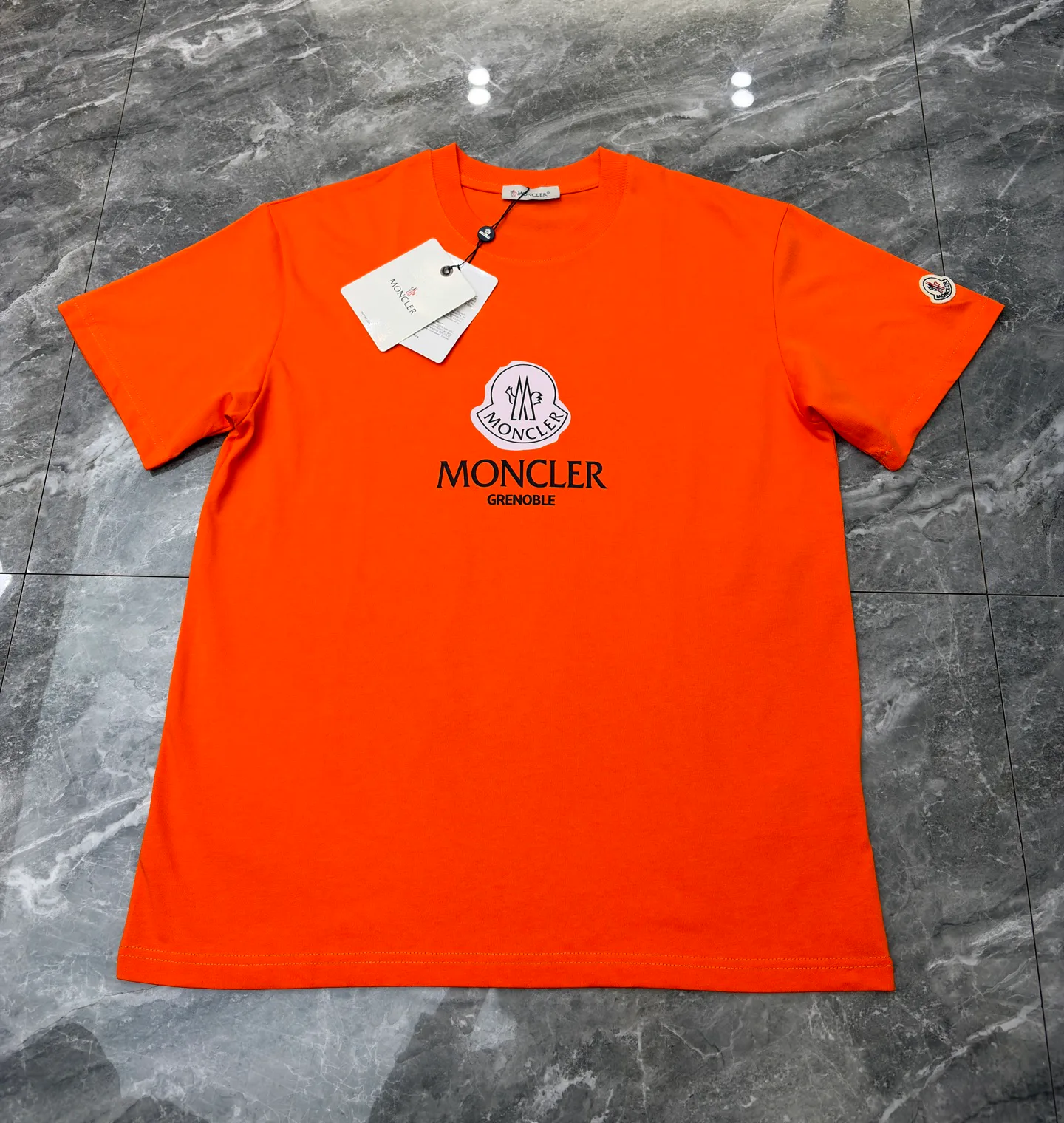 Футболки Женские Moncler 11424382