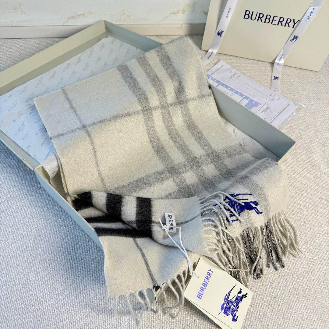 Шарфы Burberry 1116088