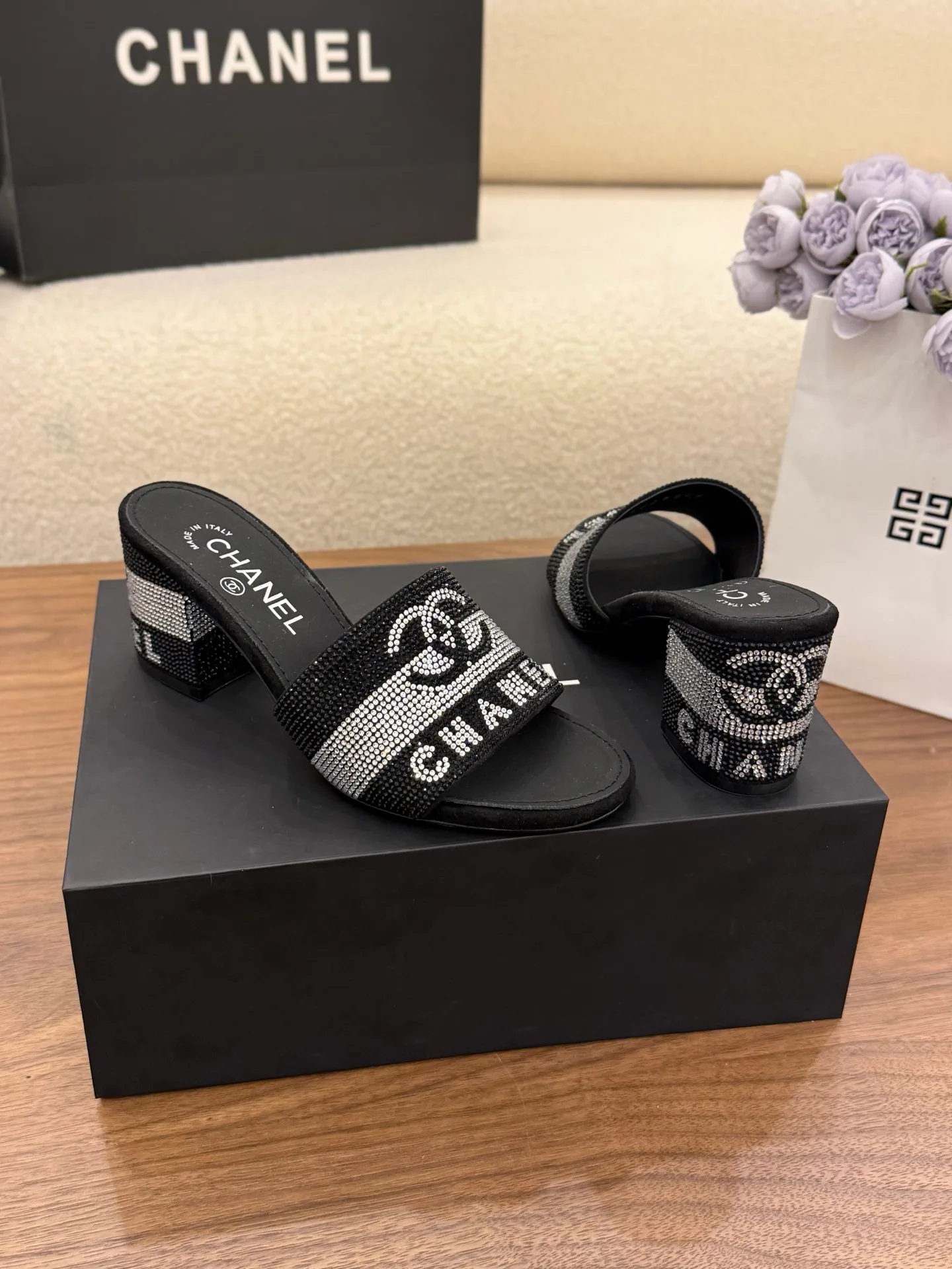 Сандалии Женские Chanel 11559178