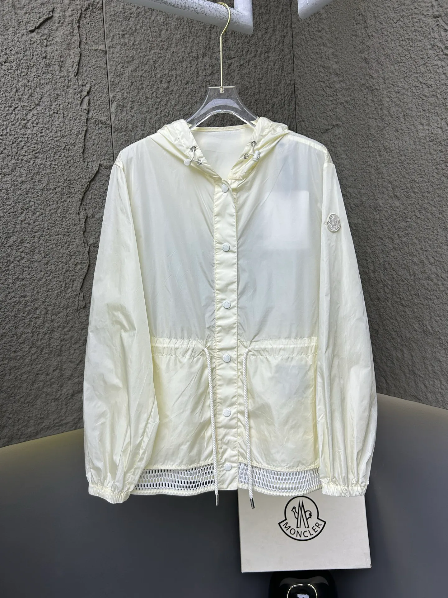 Куртки И Пуховики Женские Moncler 11862705