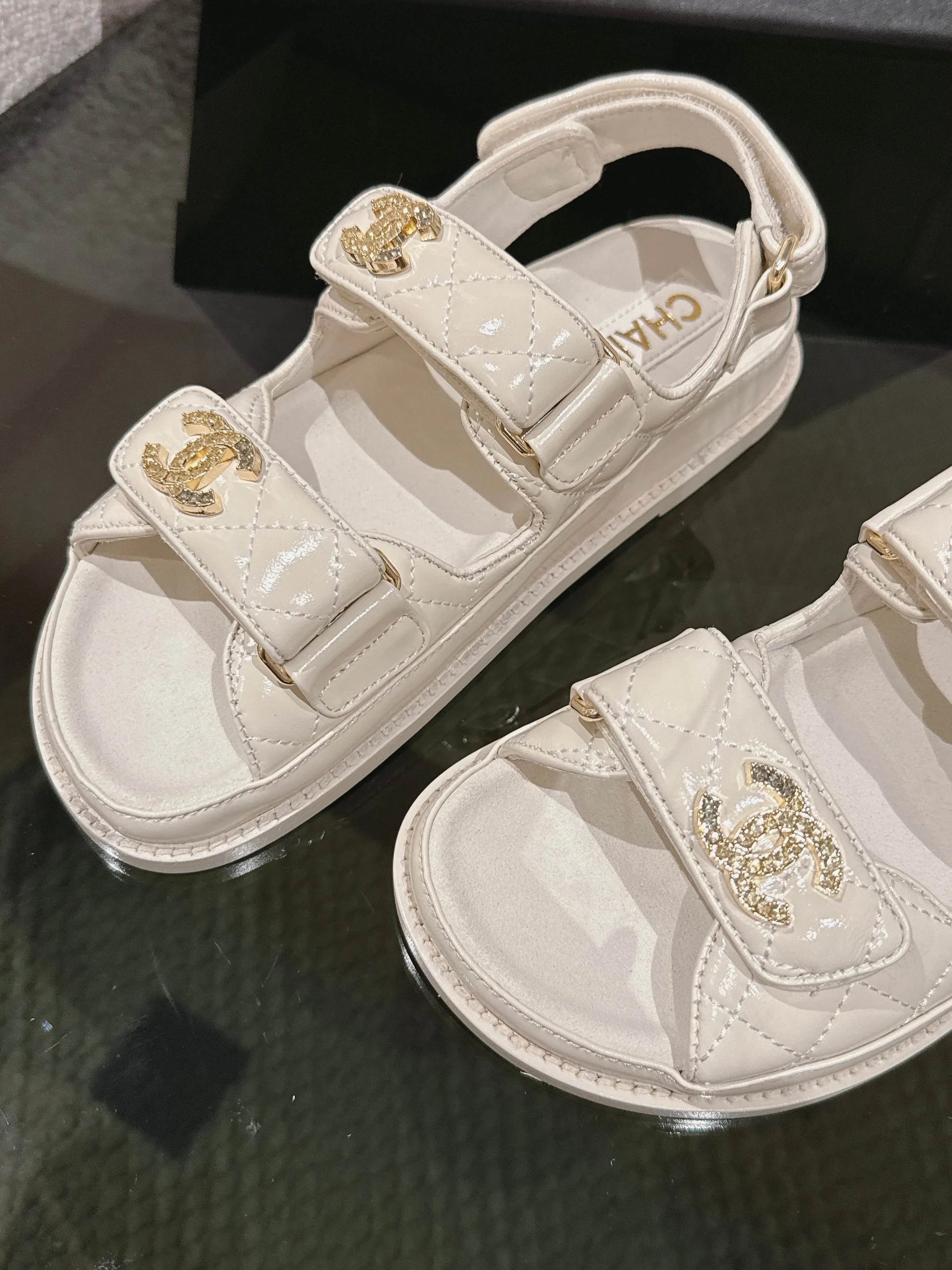 Сандалии Женские Chanel 11353680