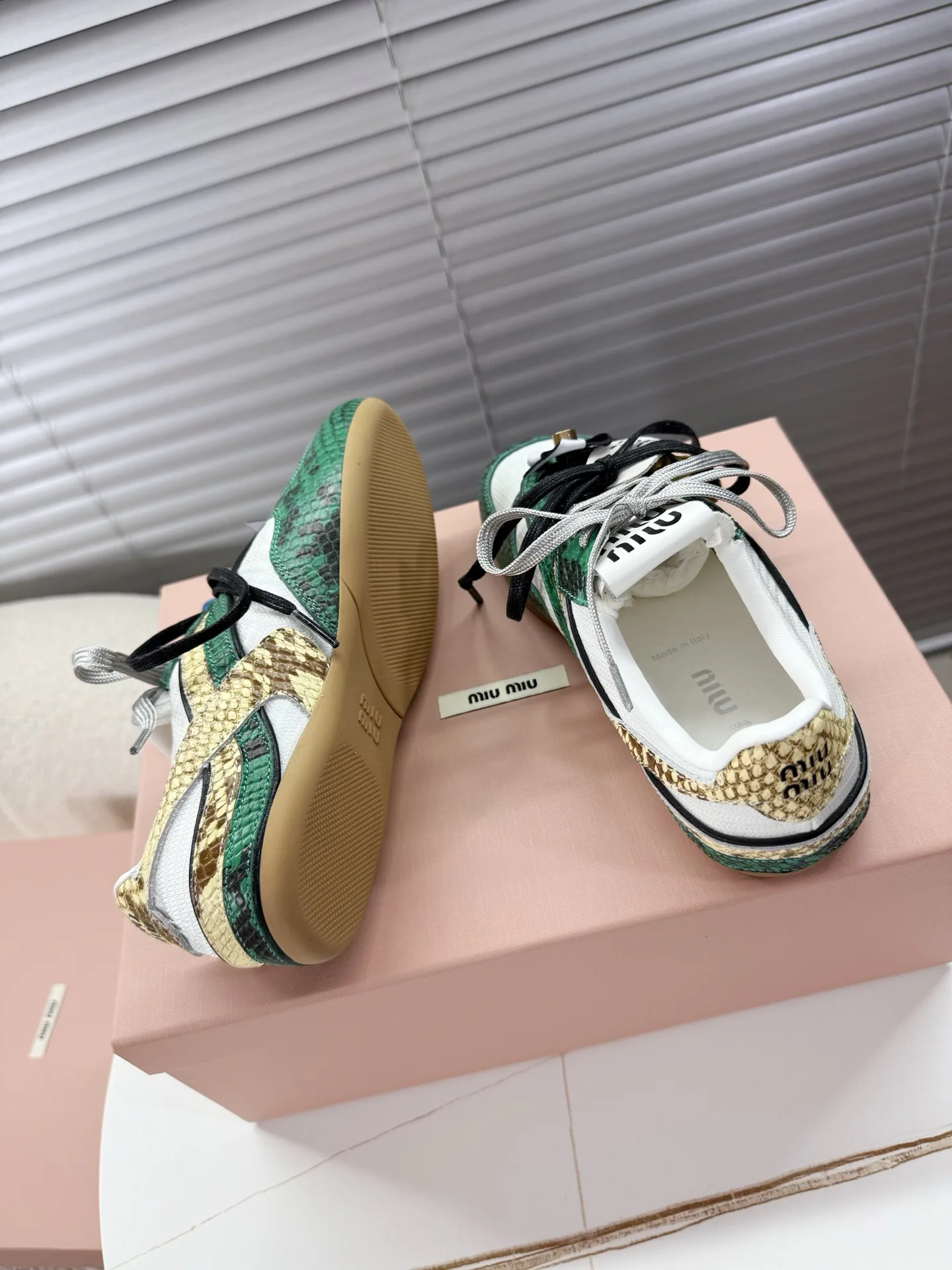 Кроссовки Женские Miu Miu 3742517