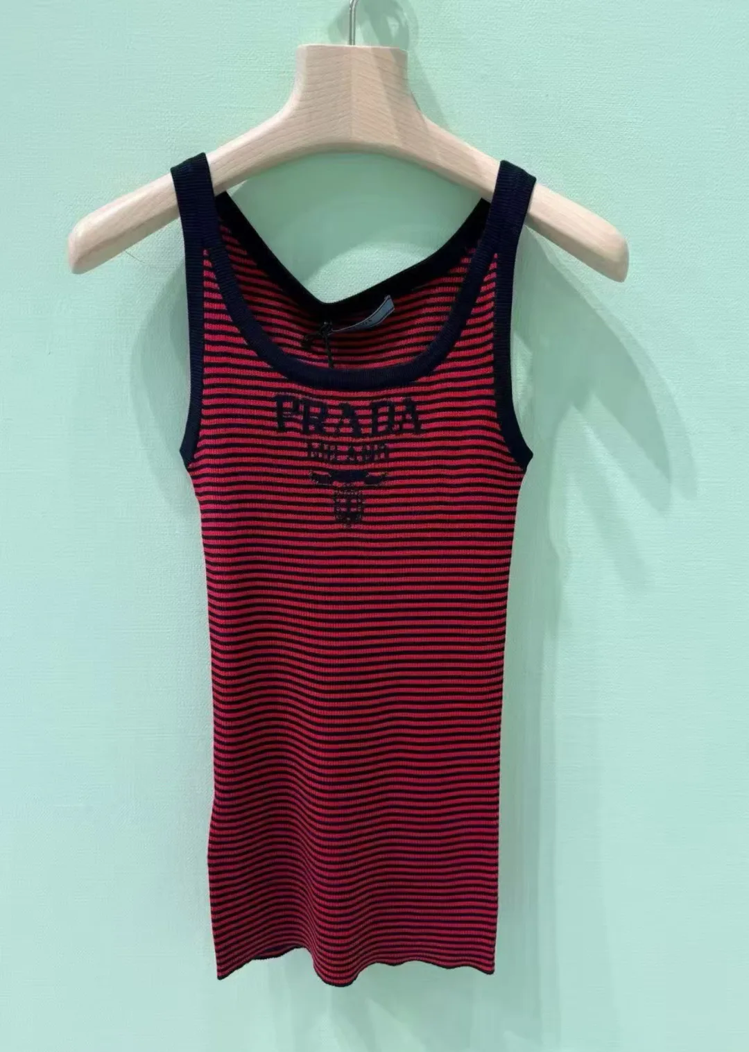 Жилеты Женские Prada 11652591