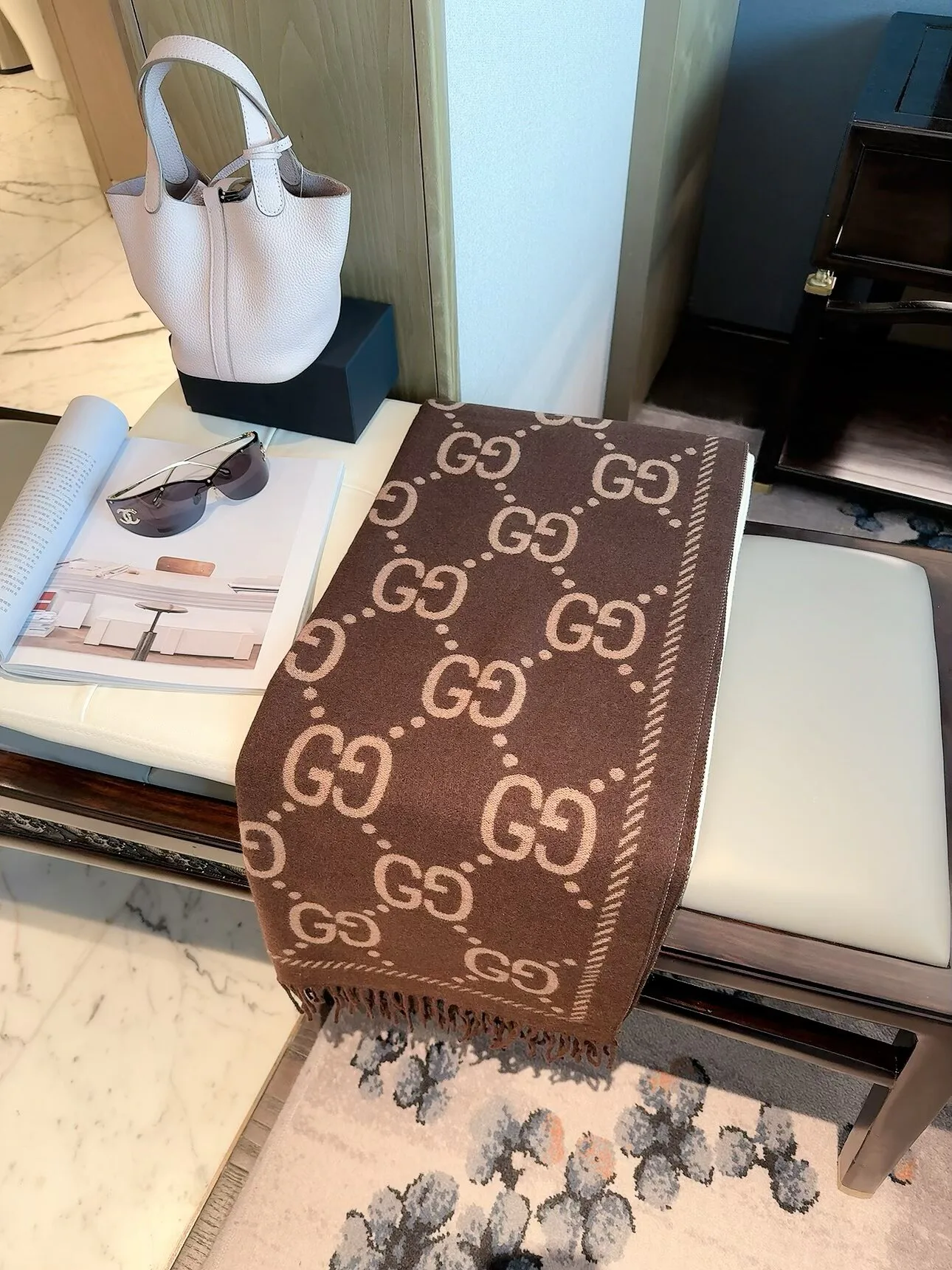 Шарфы Gucci 18322526